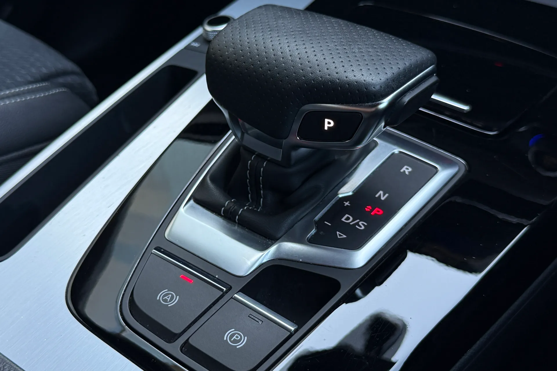 Audi Q5 thumbnail image number 23