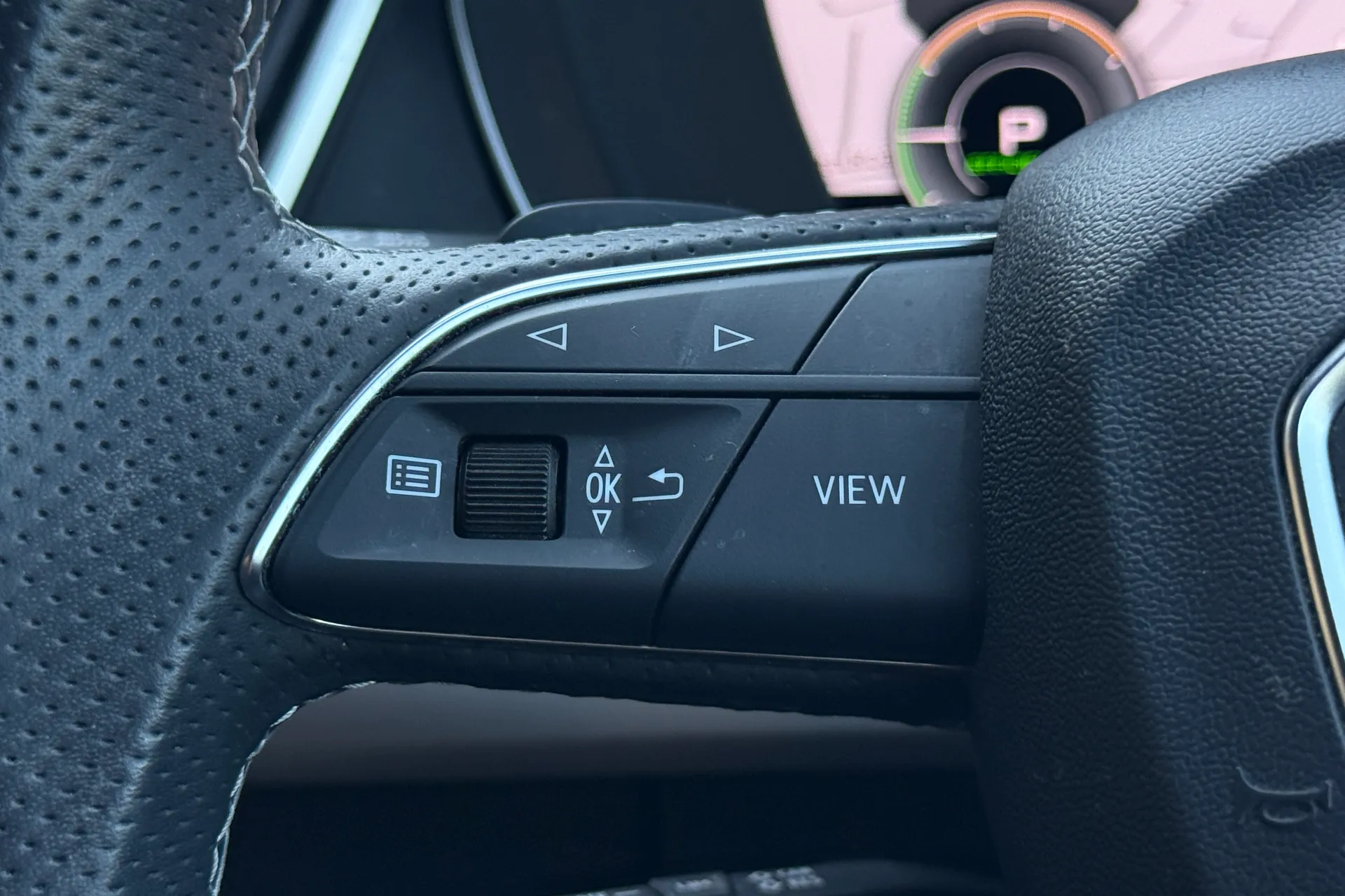Audi Q5 thumbnail image number 9