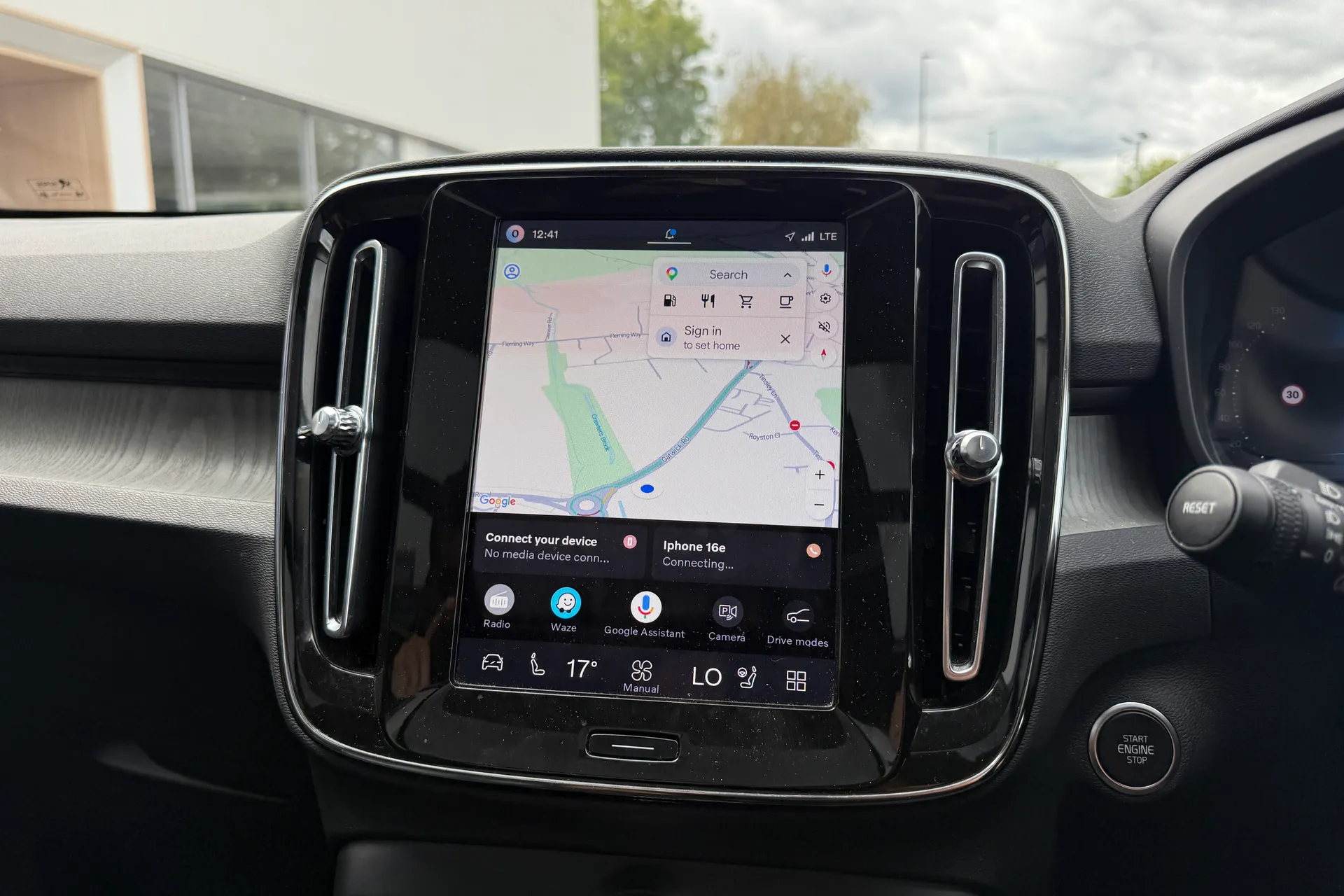 Volvo XC40 thumbnail image number 5