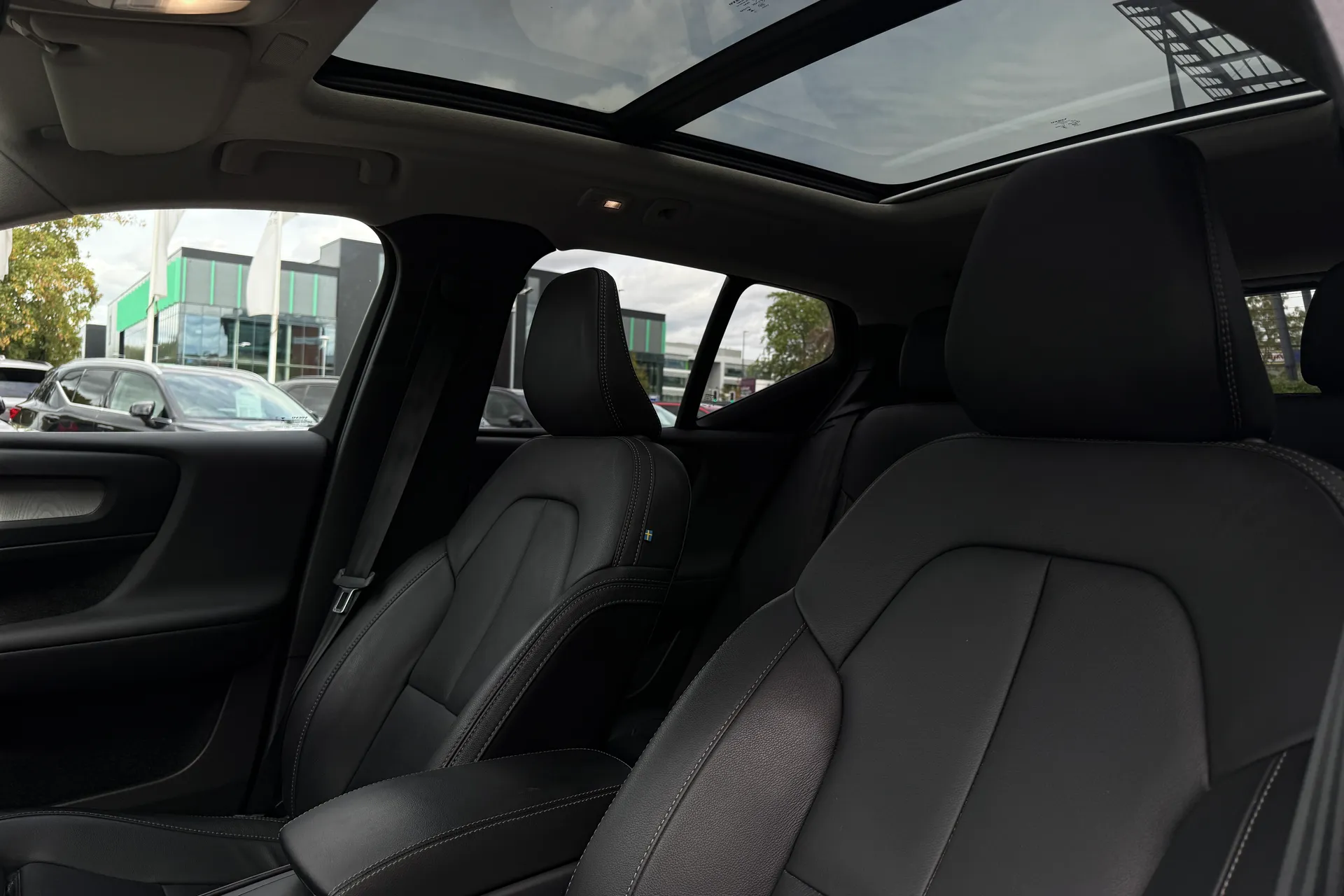 Volvo XC40 thumbnail image number 28