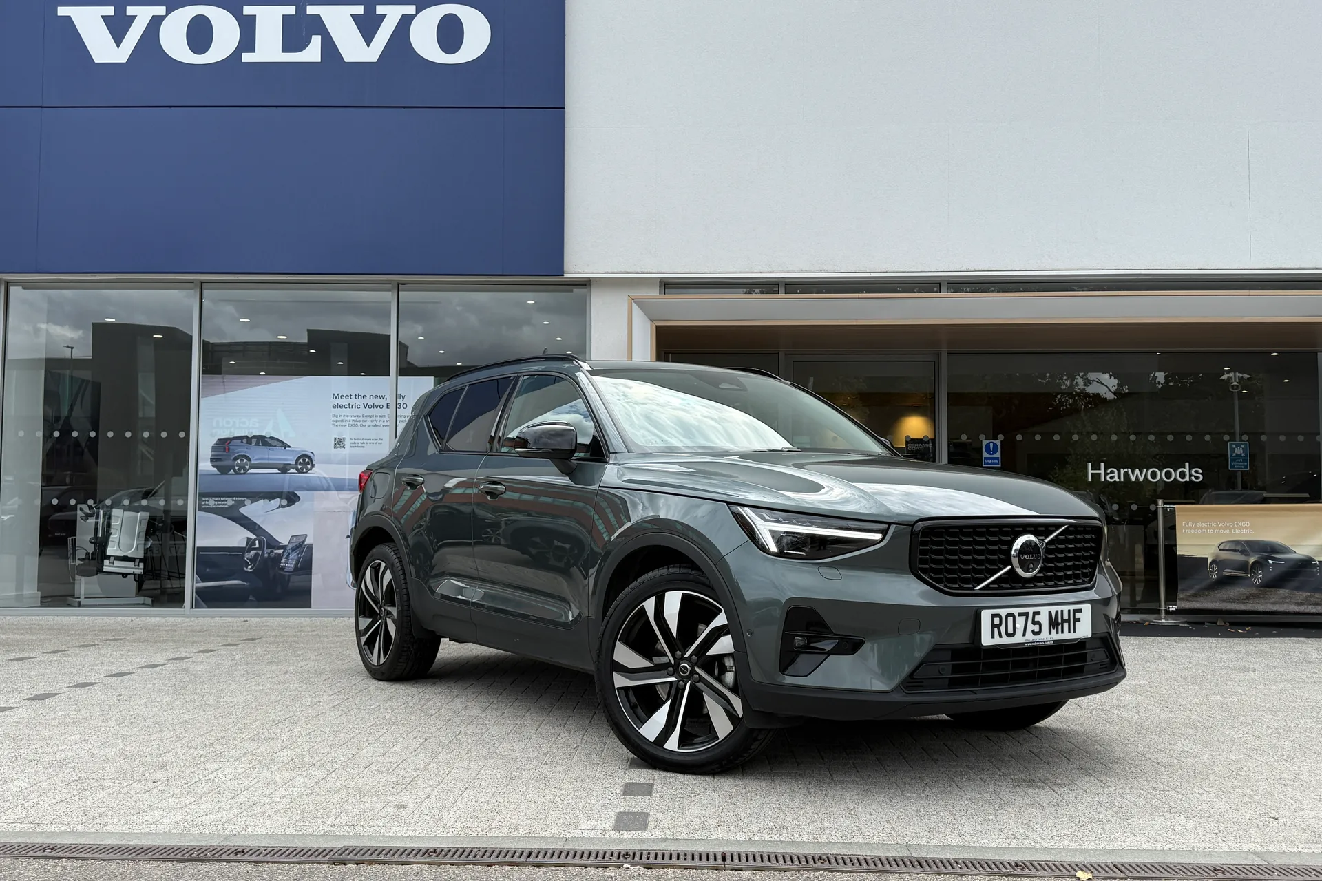 Volvo XC40 focused image