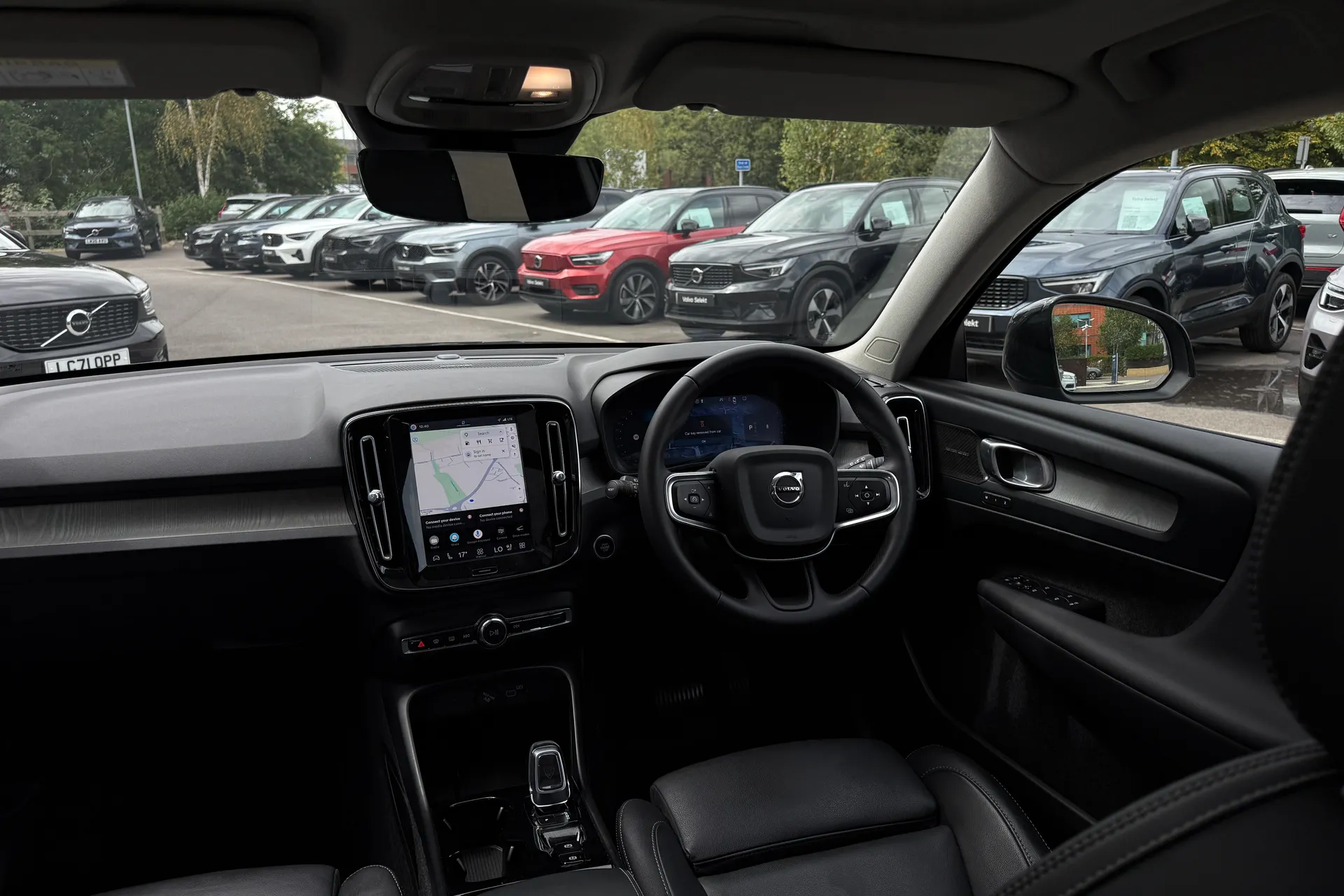 Volvo XC40 thumbnail image number 32