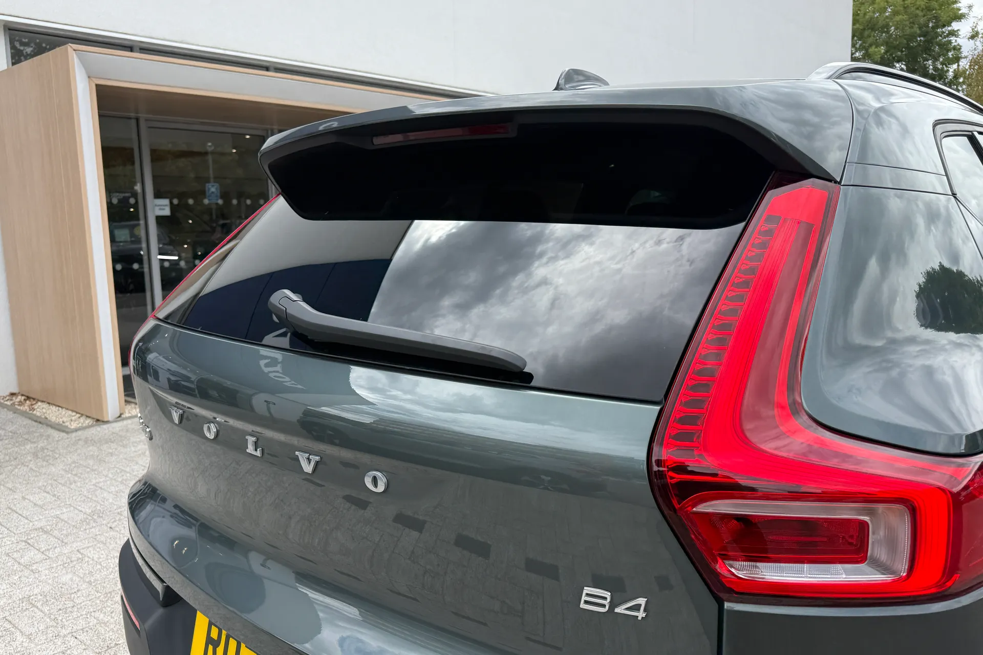 Volvo XC40 thumbnail image number 18