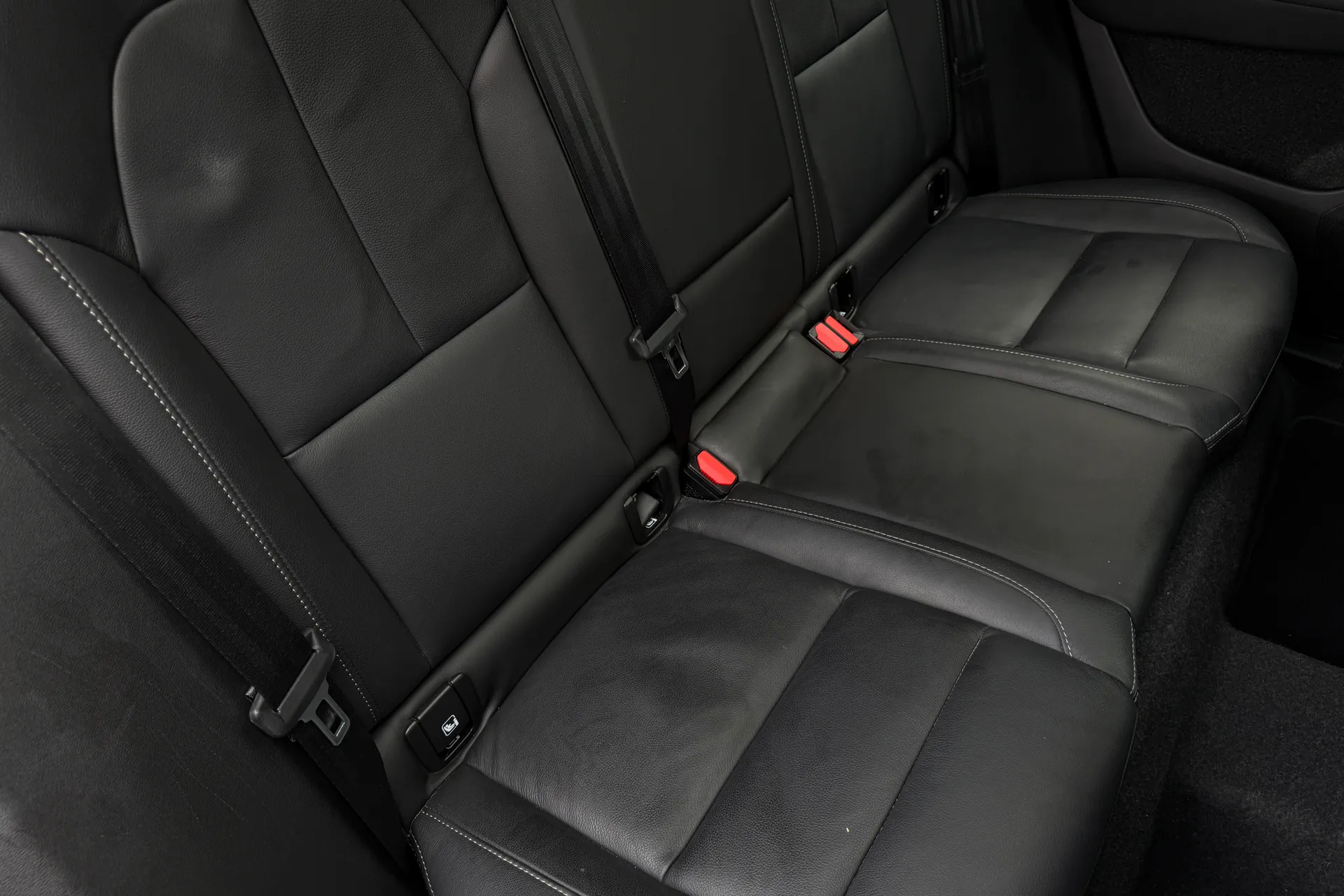Volvo XC40 thumbnail image number 25