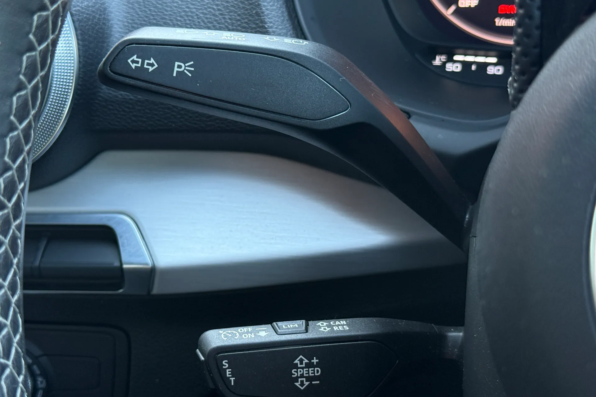 Audi Q2 thumbnail image number 13