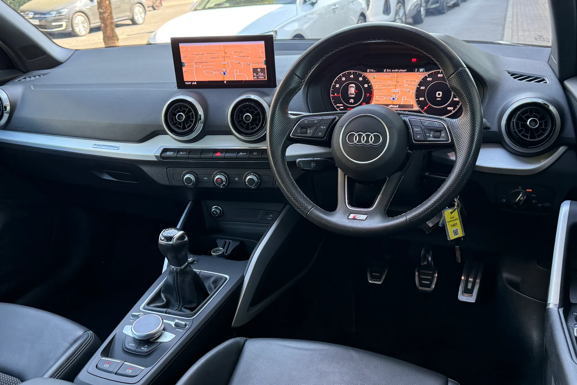 Audi Q2 thumbnail image number 35