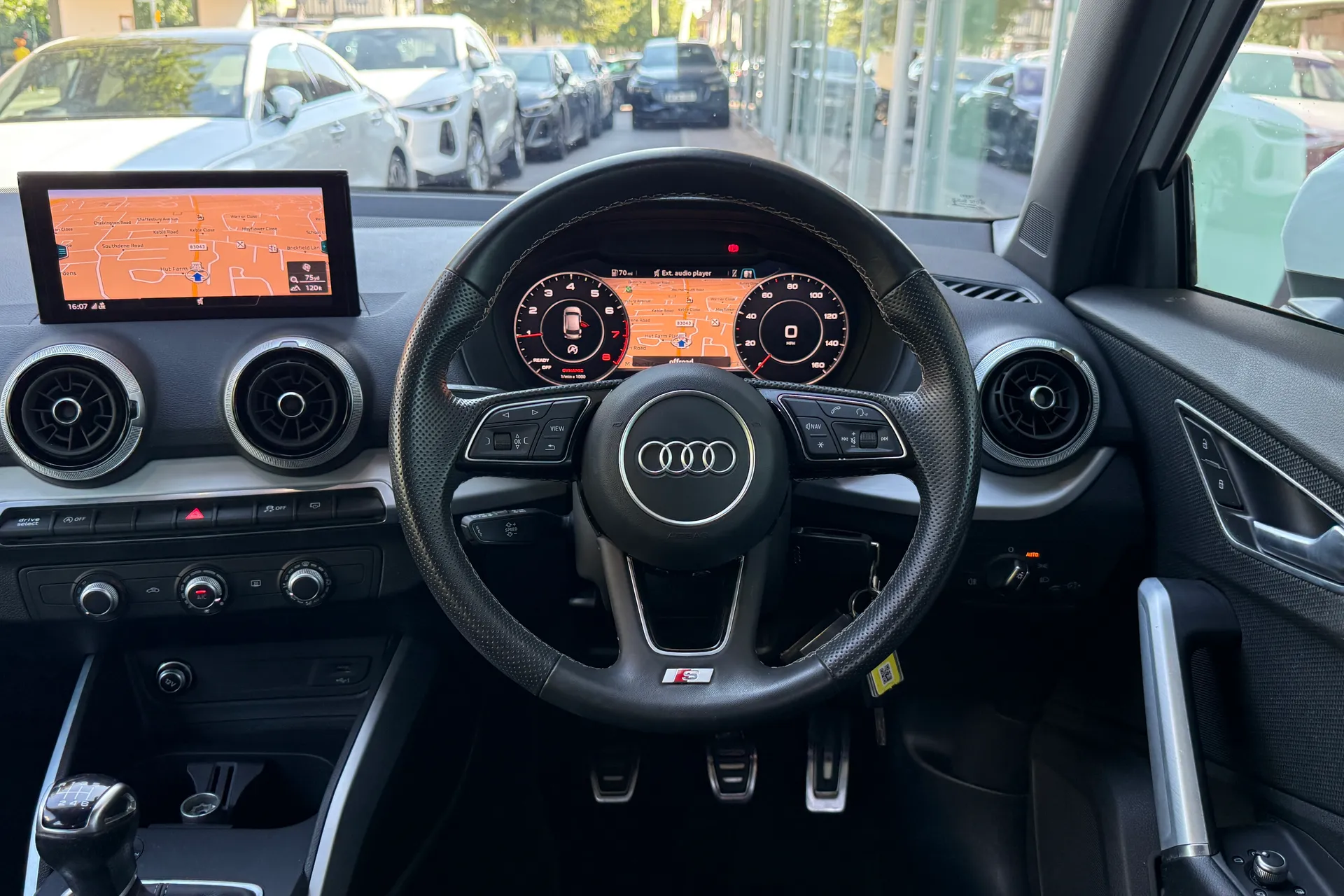Audi Q2 thumbnail image number 40