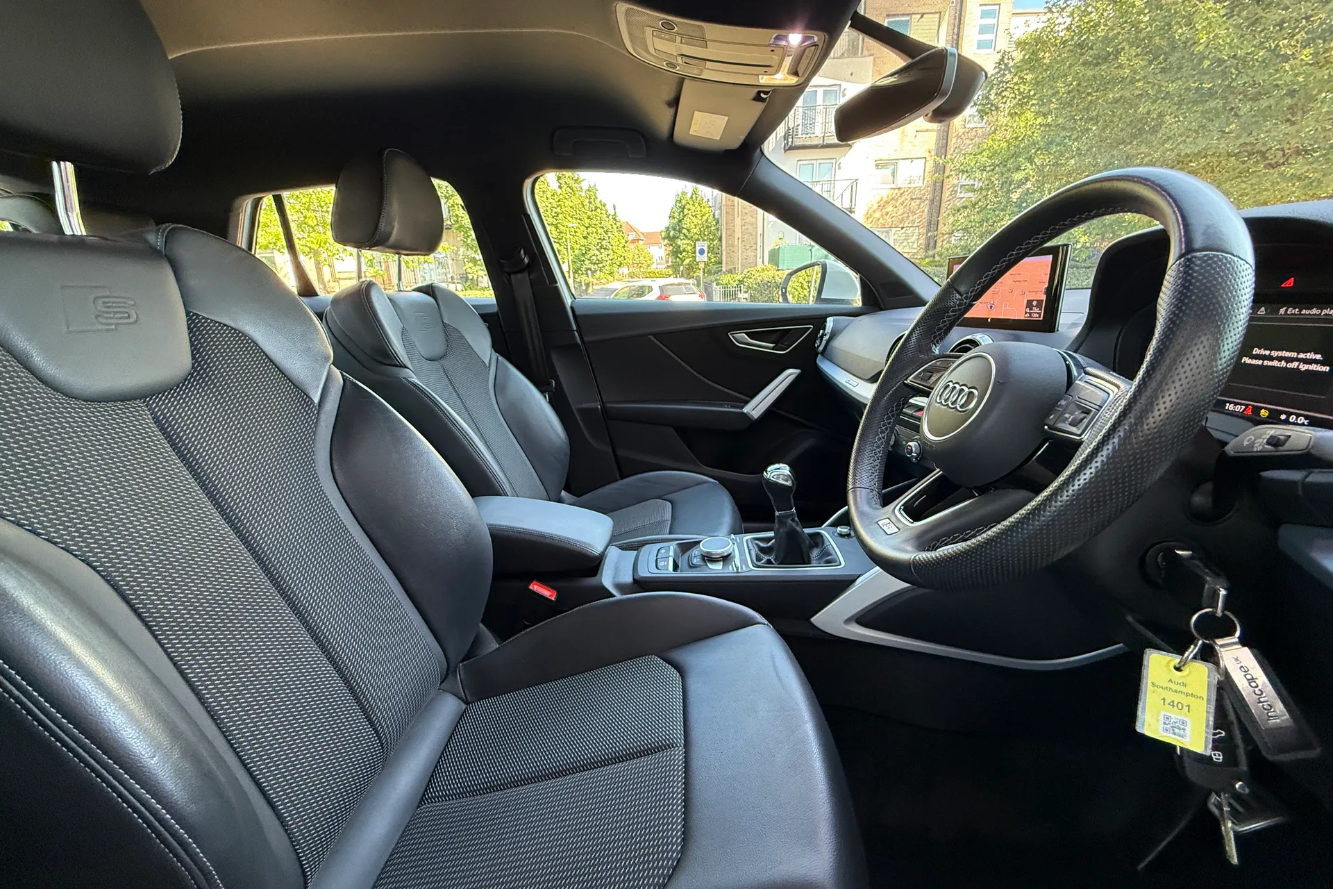 Audi Q2 thumbnail image number 30