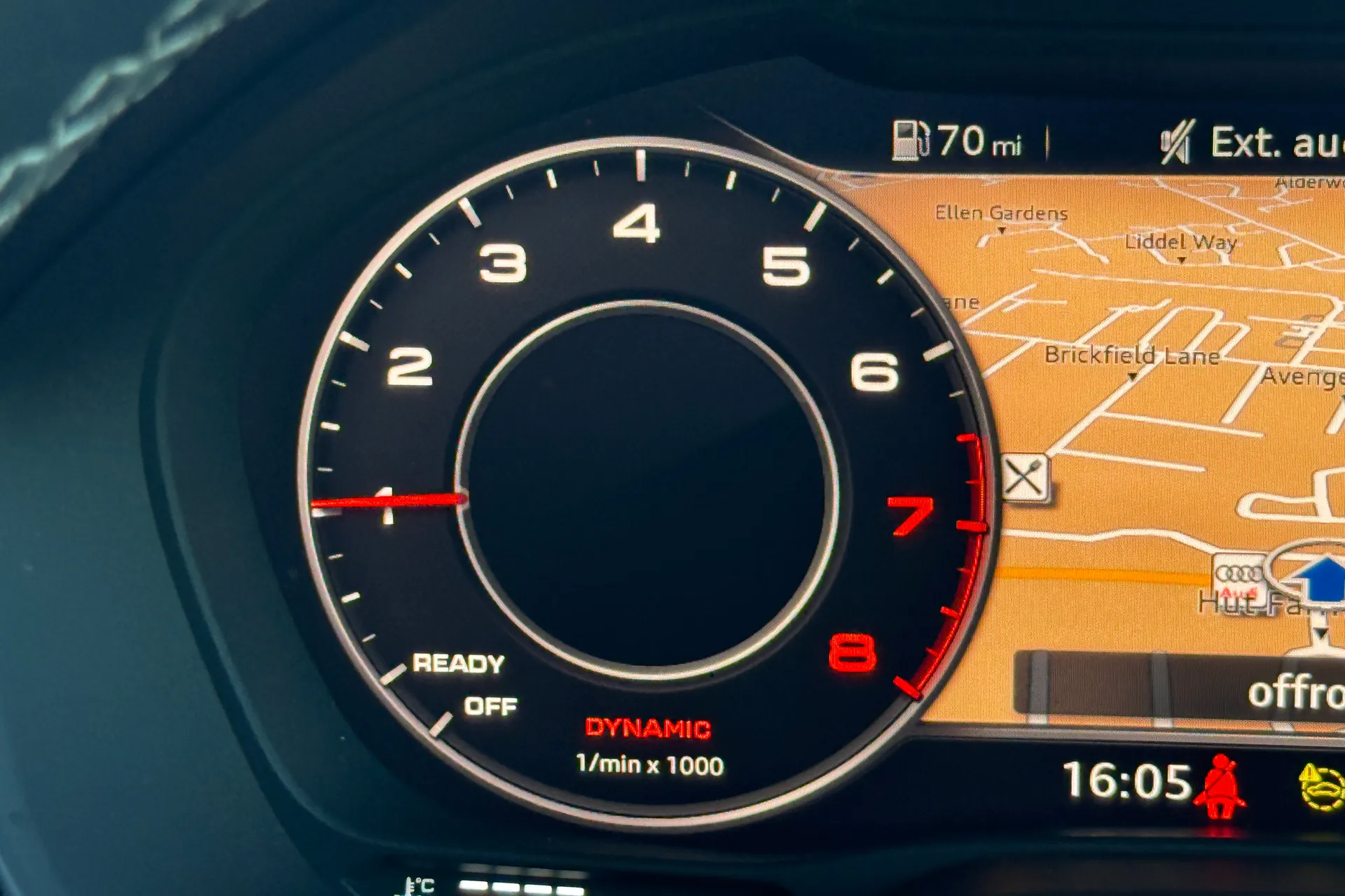 Audi Q2 thumbnail image number 9