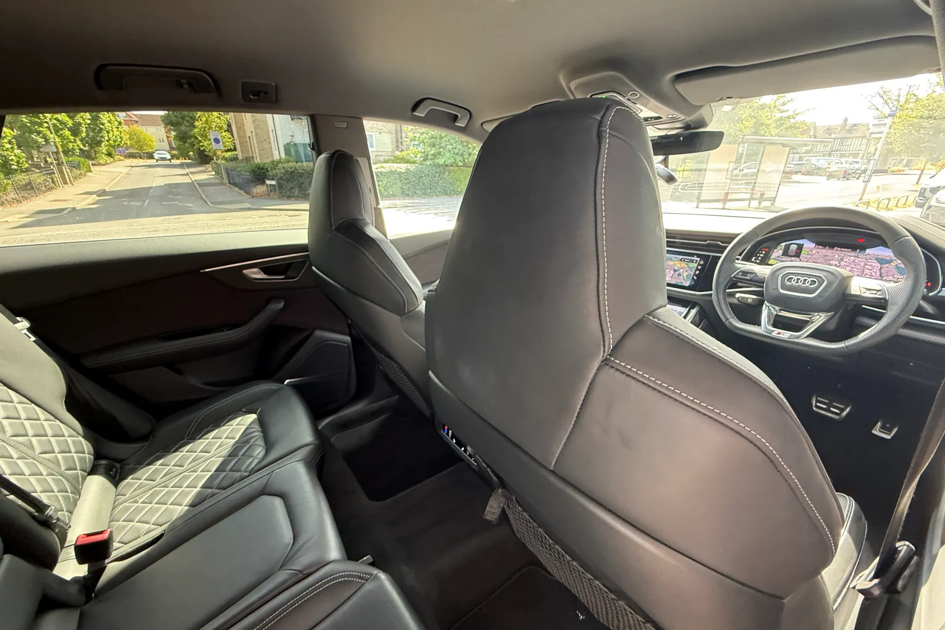 Audi Q8 thumbnail image number 34