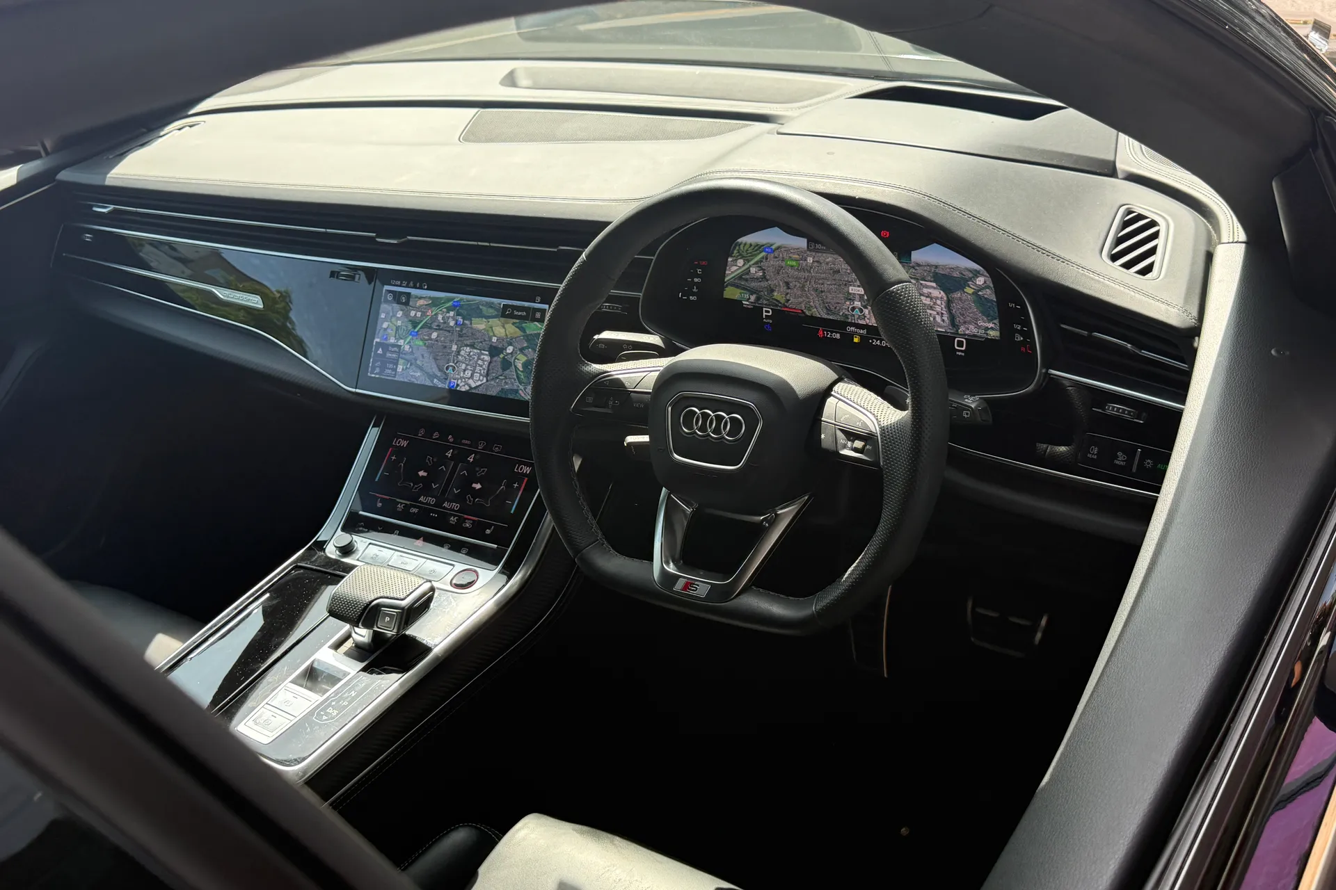 Audi Q8 thumbnail image number 30