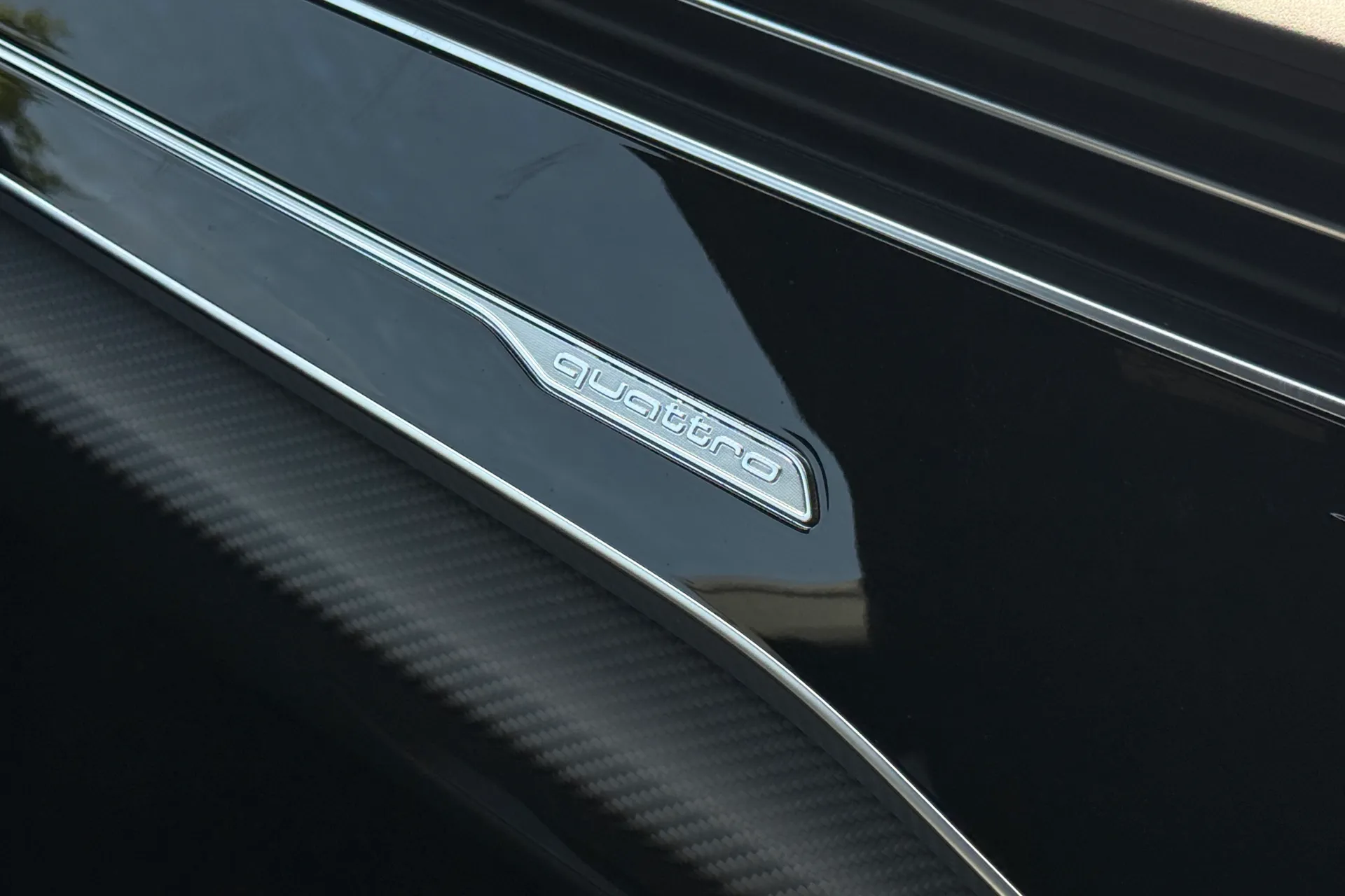 Audi Q8 thumbnail image number 25