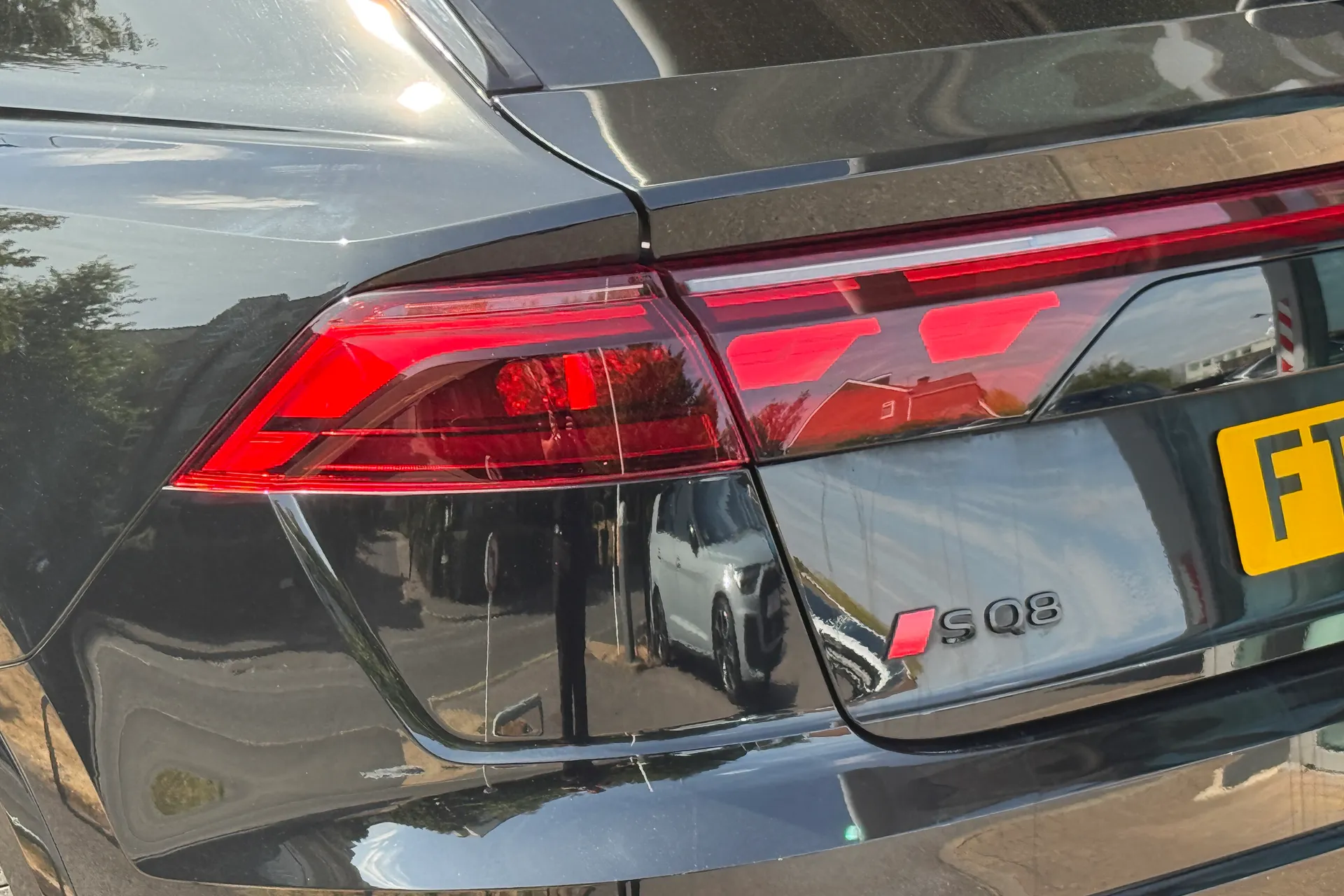 Audi Q8 thumbnail image number 44