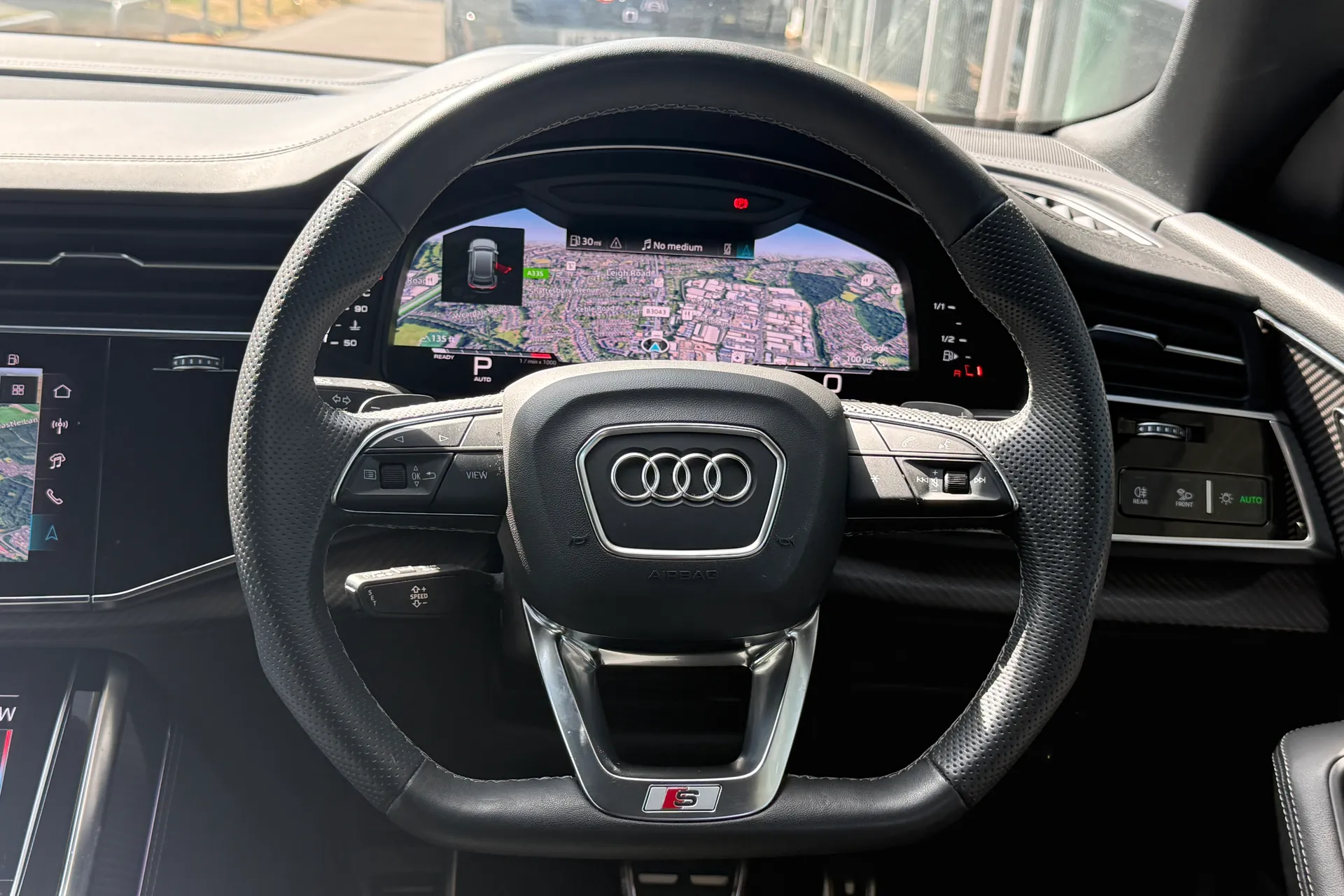 Audi Q8 thumbnail image number 38