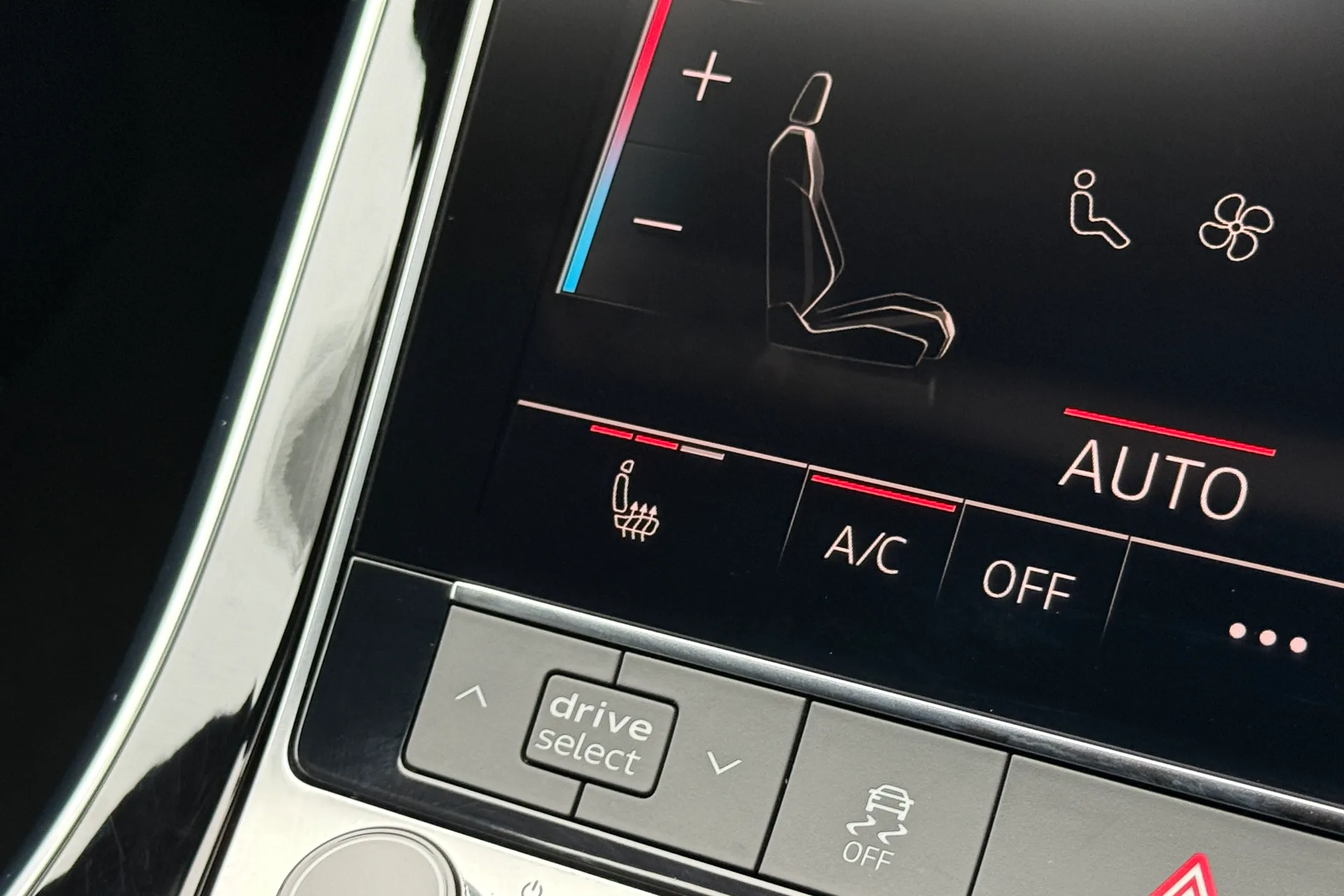Audi Q7 thumbnail image number 24