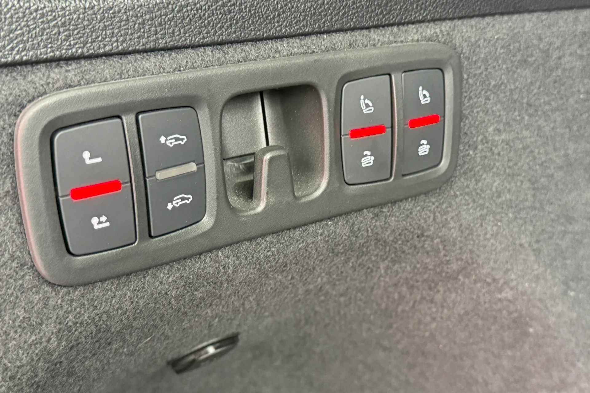 Audi Q7 thumbnail image number 45
