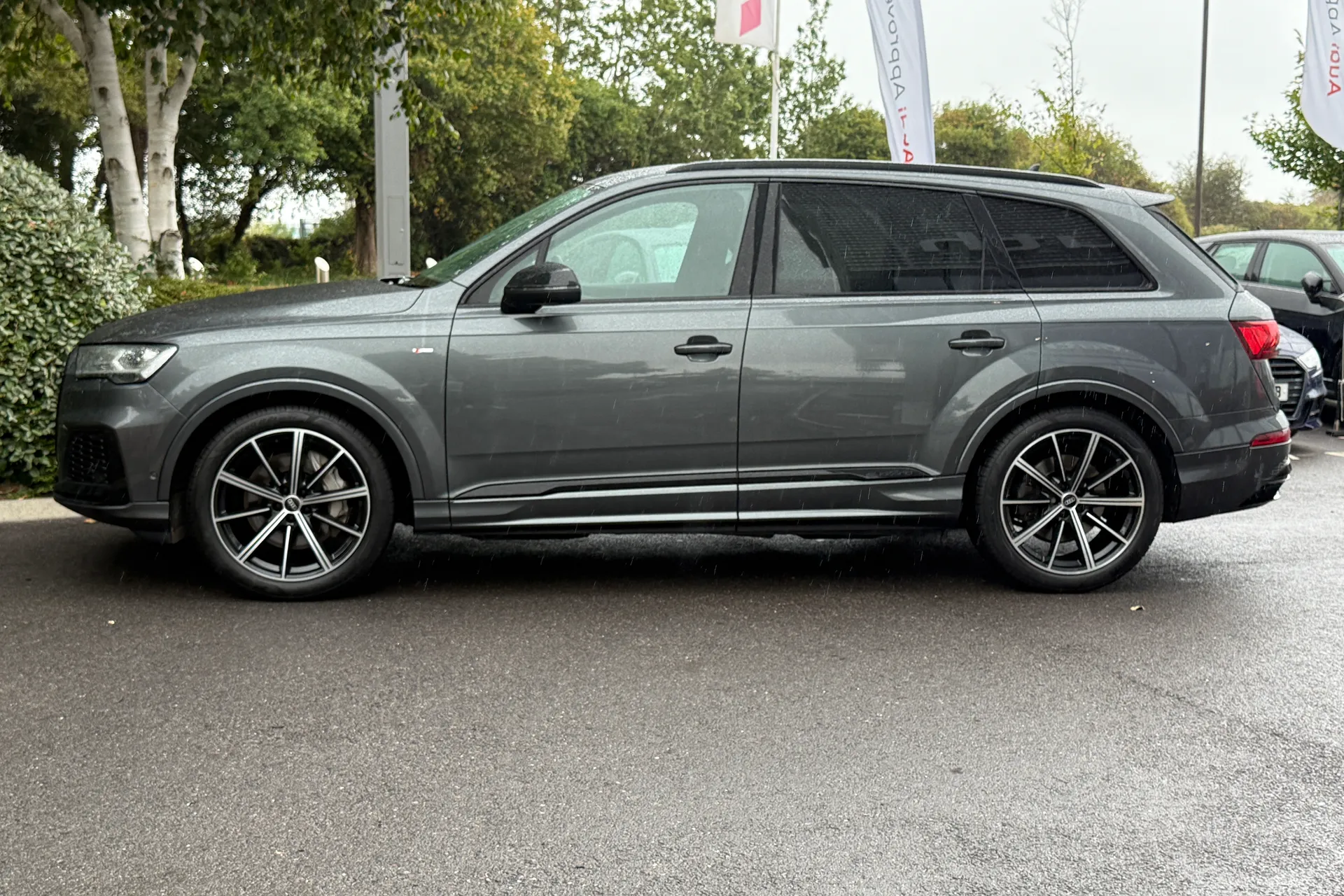 Audi Q7 thumbnail image number 21