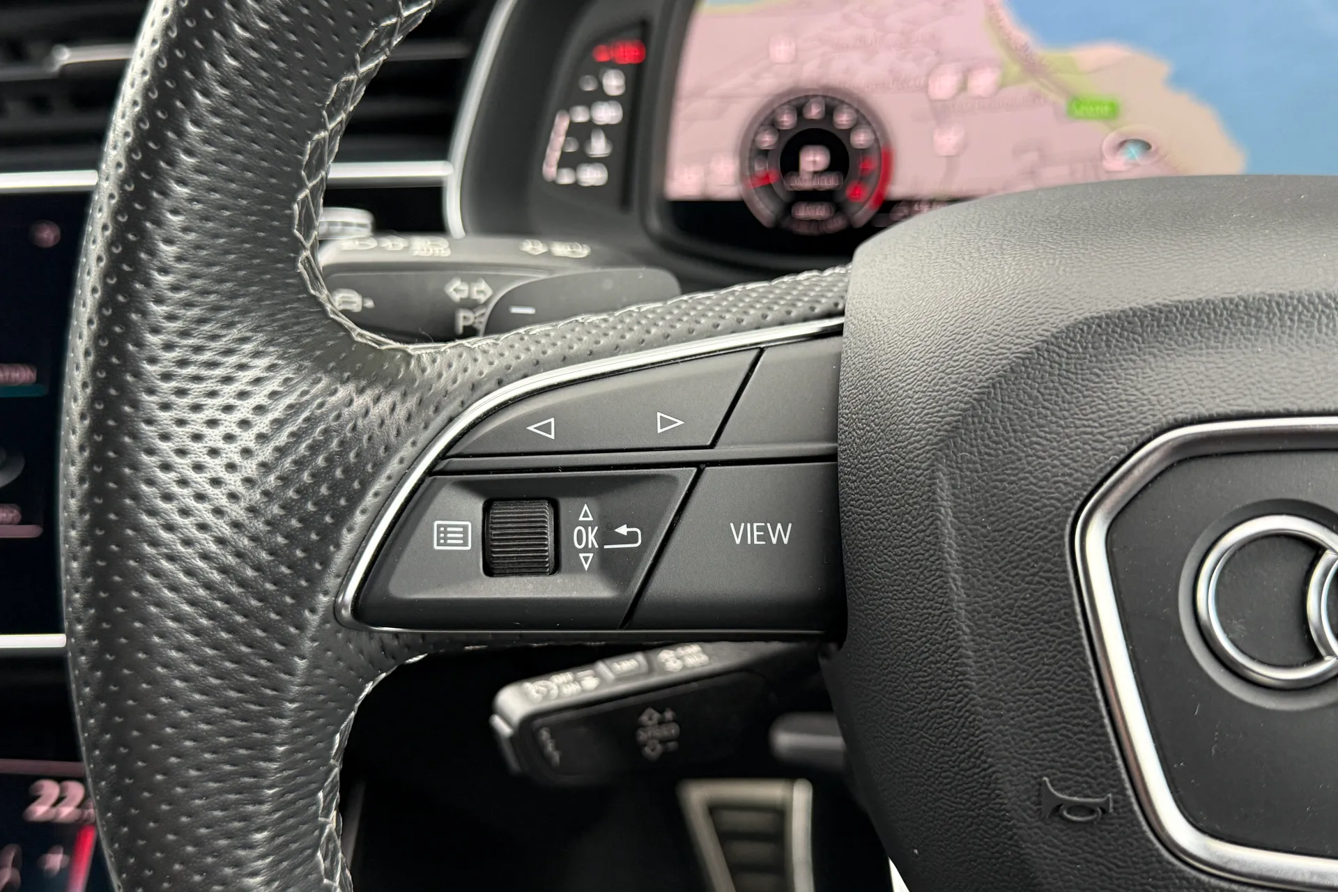 Audi Q7 thumbnail image number 50