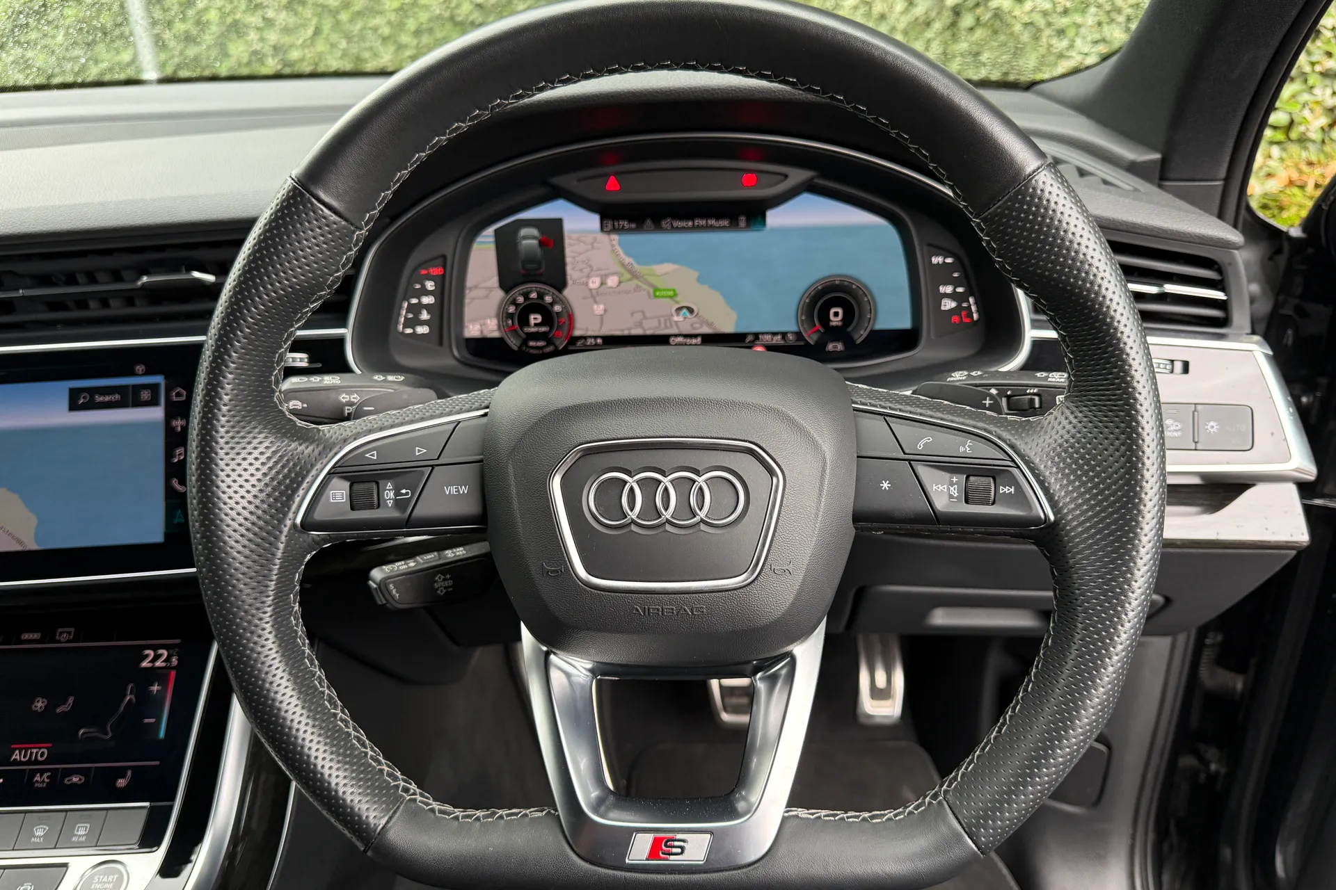 Audi Q7 thumbnail image number 18