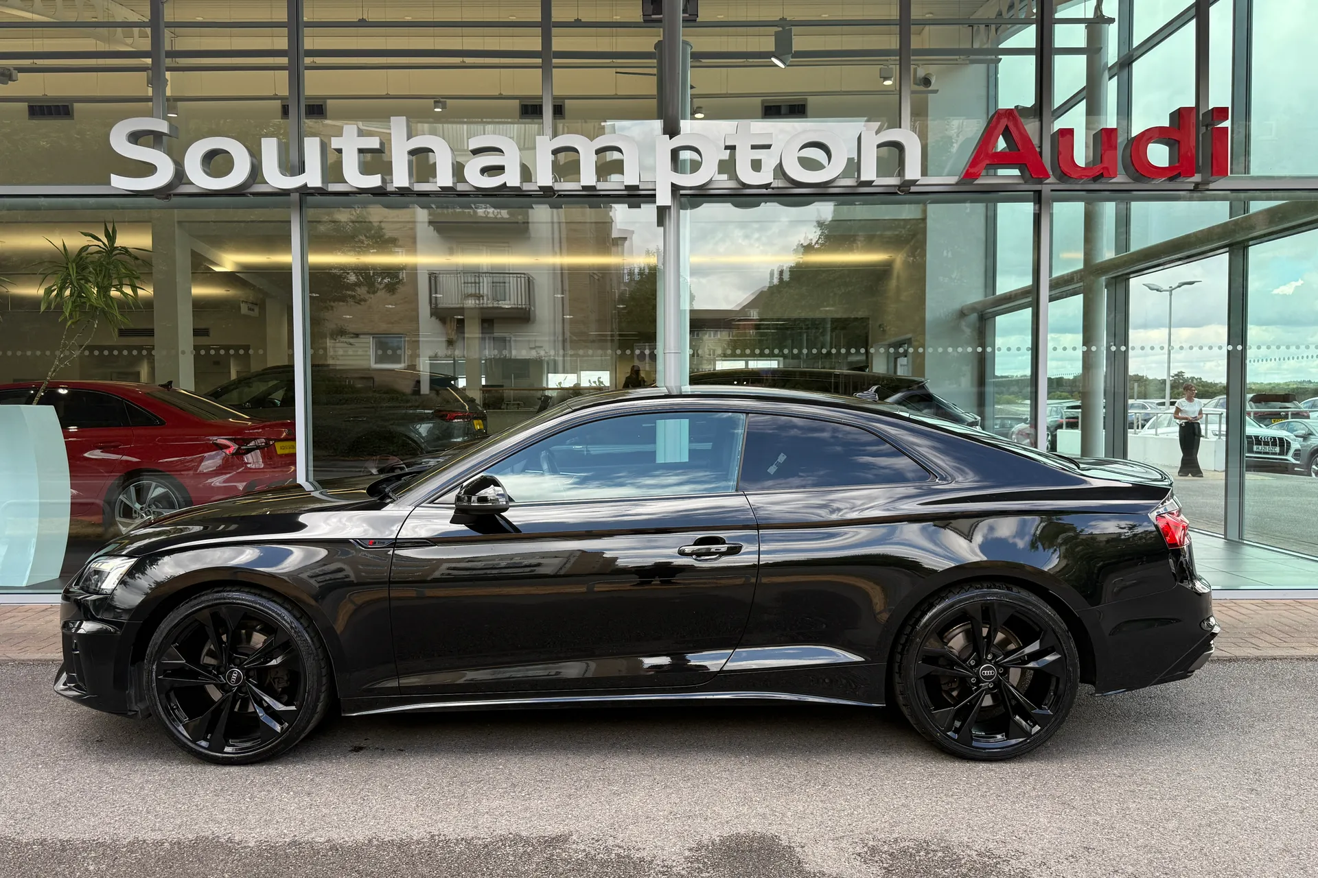 Audi A5 thumbnail image number 40