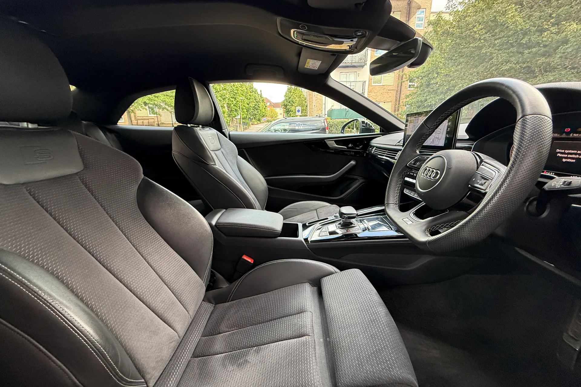 Audi A5 thumbnail image number 32