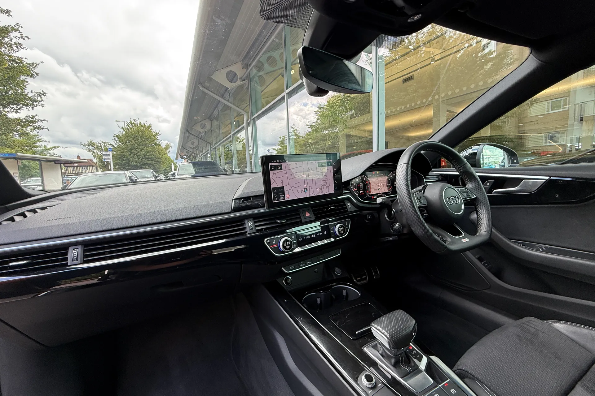 Audi A5 thumbnail image number 43
