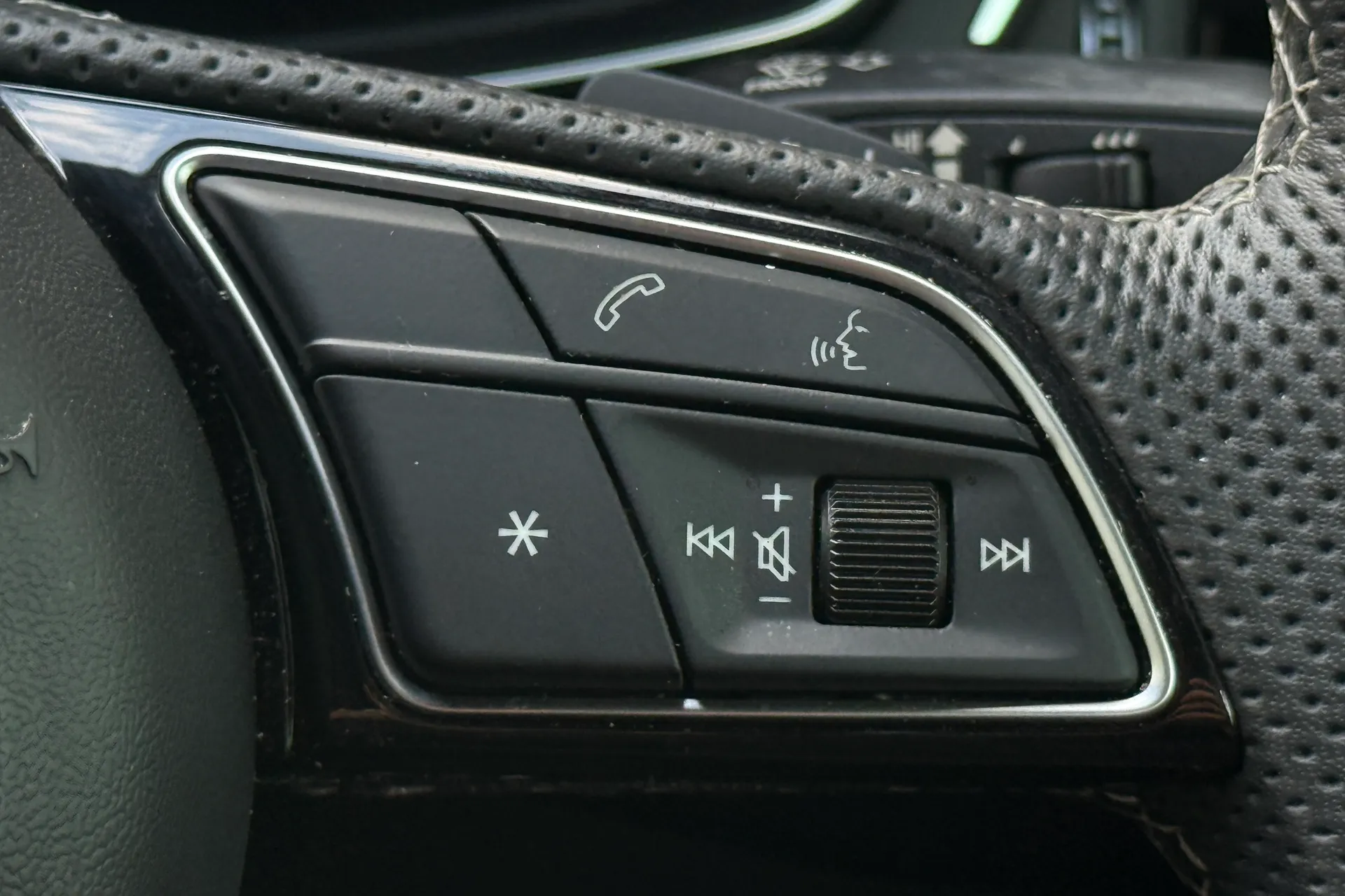 Audi A5 thumbnail image number 12