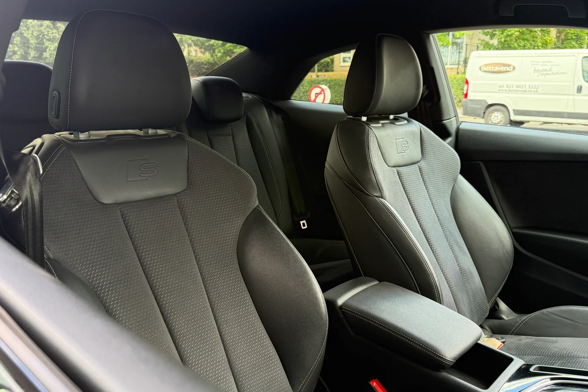 Audi A5 thumbnail image number 35
