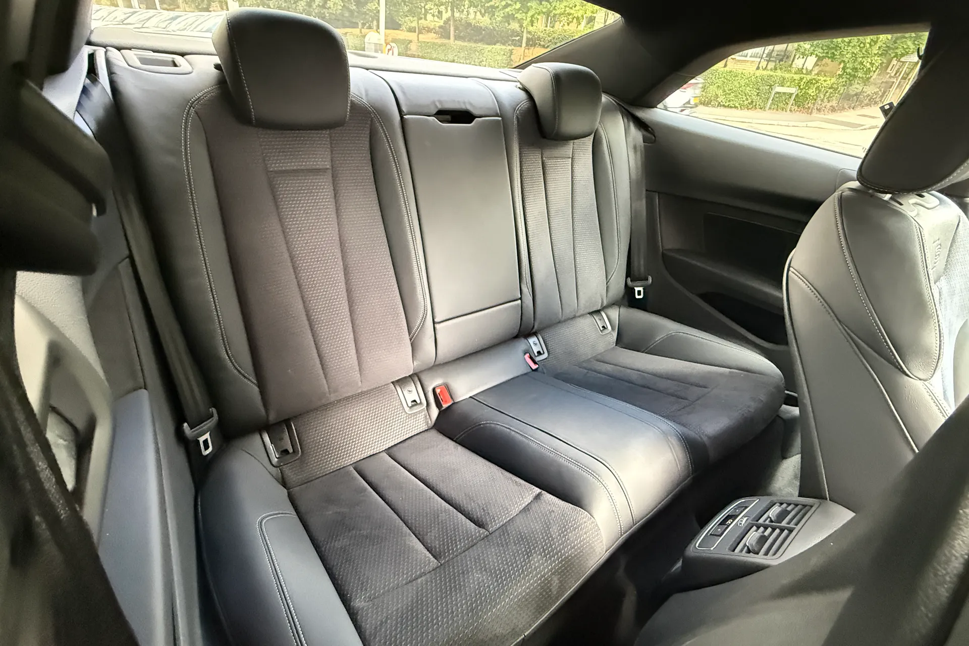 Audi A5 thumbnail image number 33