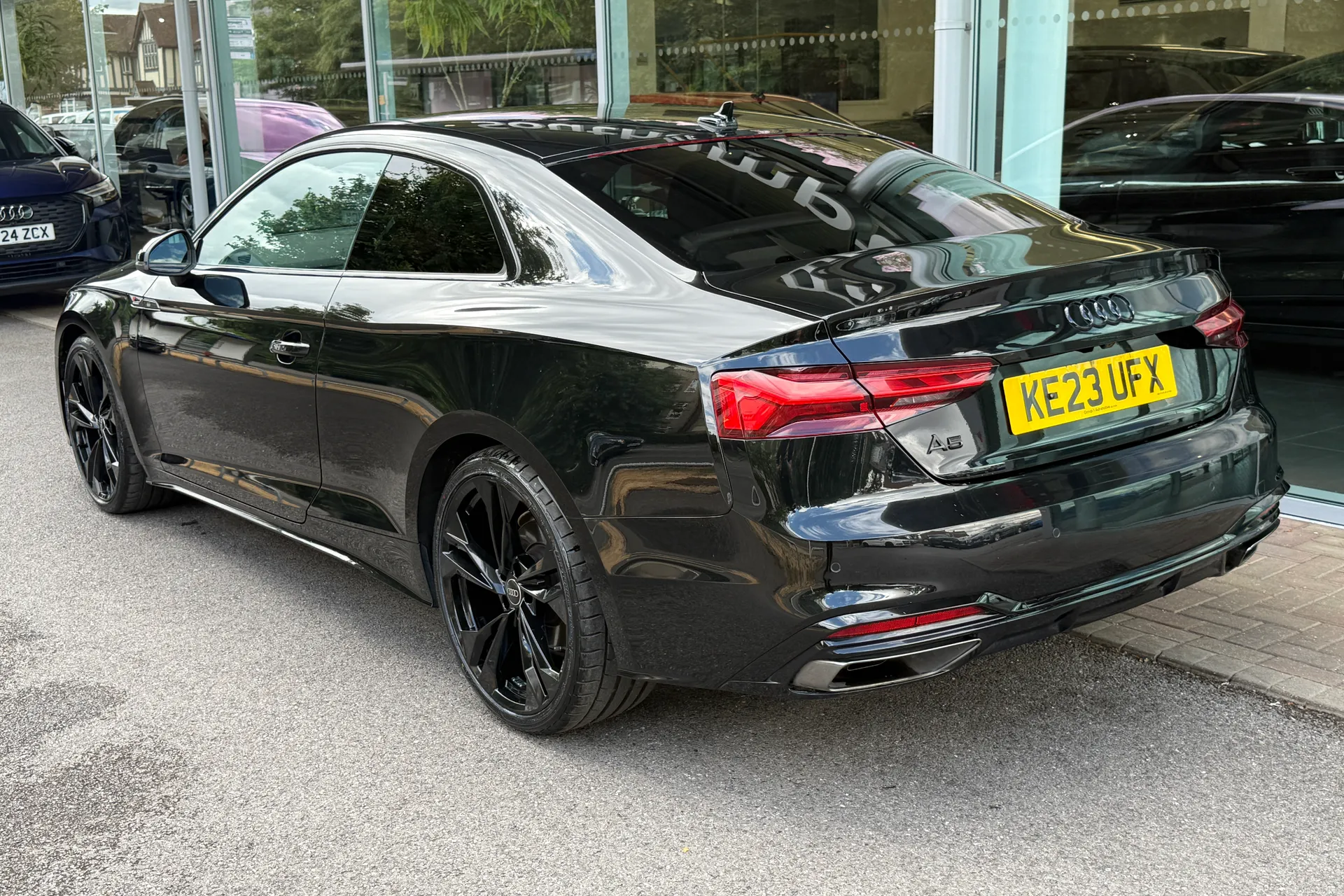 Audi A5 thumbnail image number 3