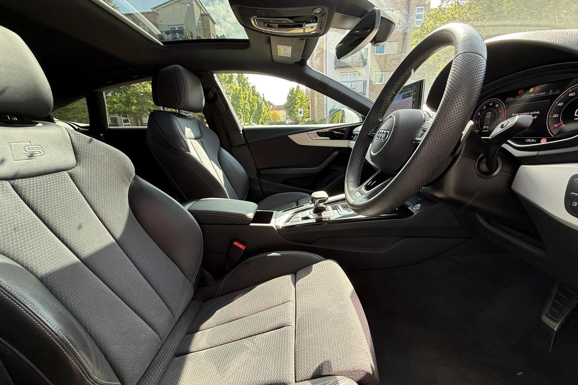 Audi A5 thumbnail image number 32