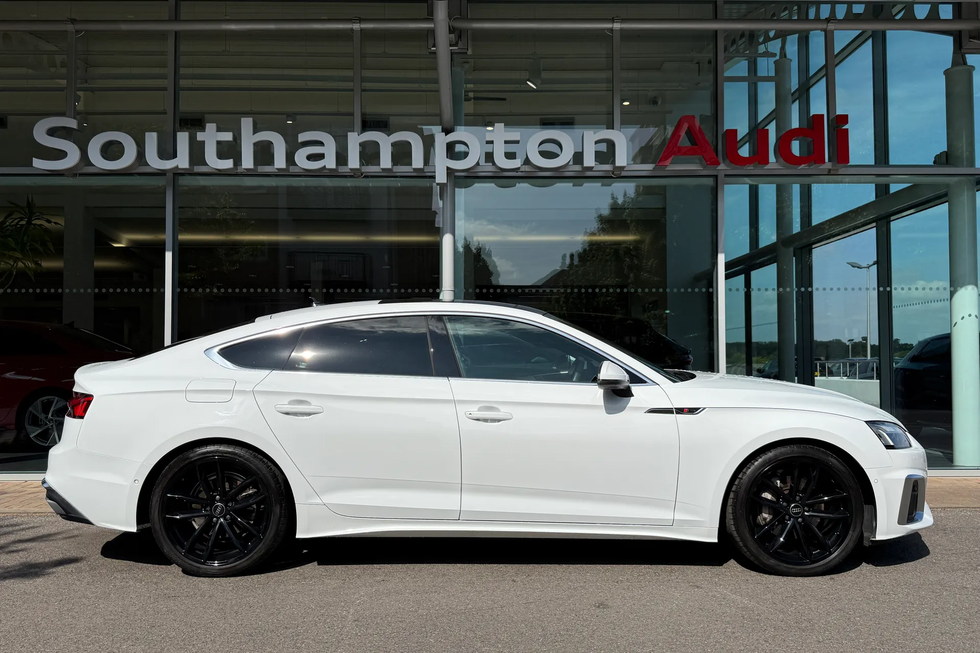 Audi A5 thumbnail image number 4