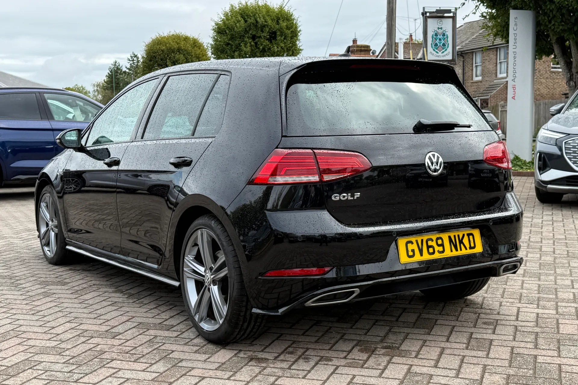VOLKSWAGEN GOLF thumbnail image number 29