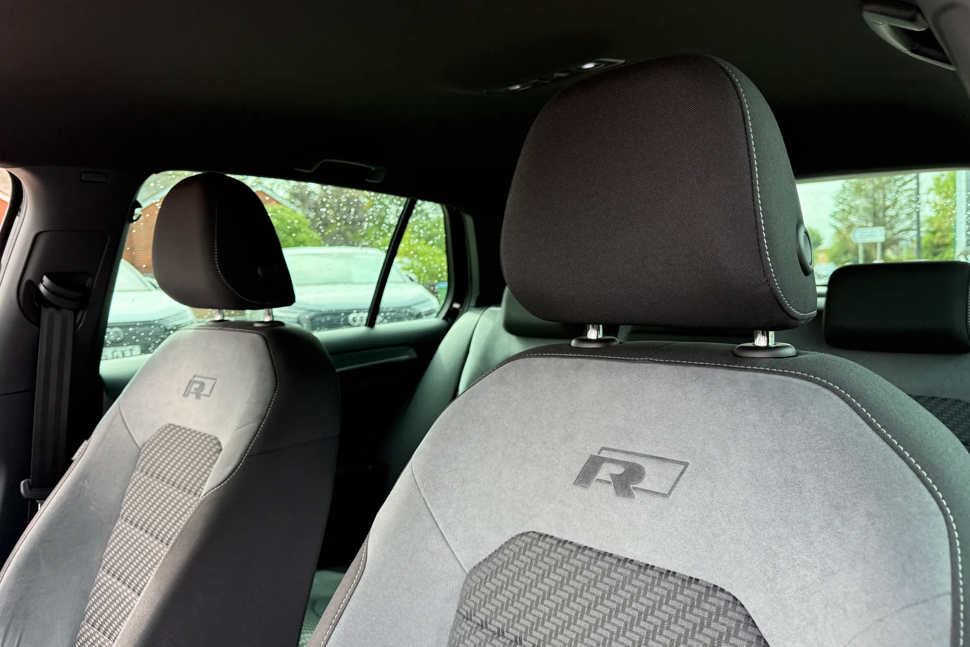 VOLKSWAGEN GOLF thumbnail image number 26
