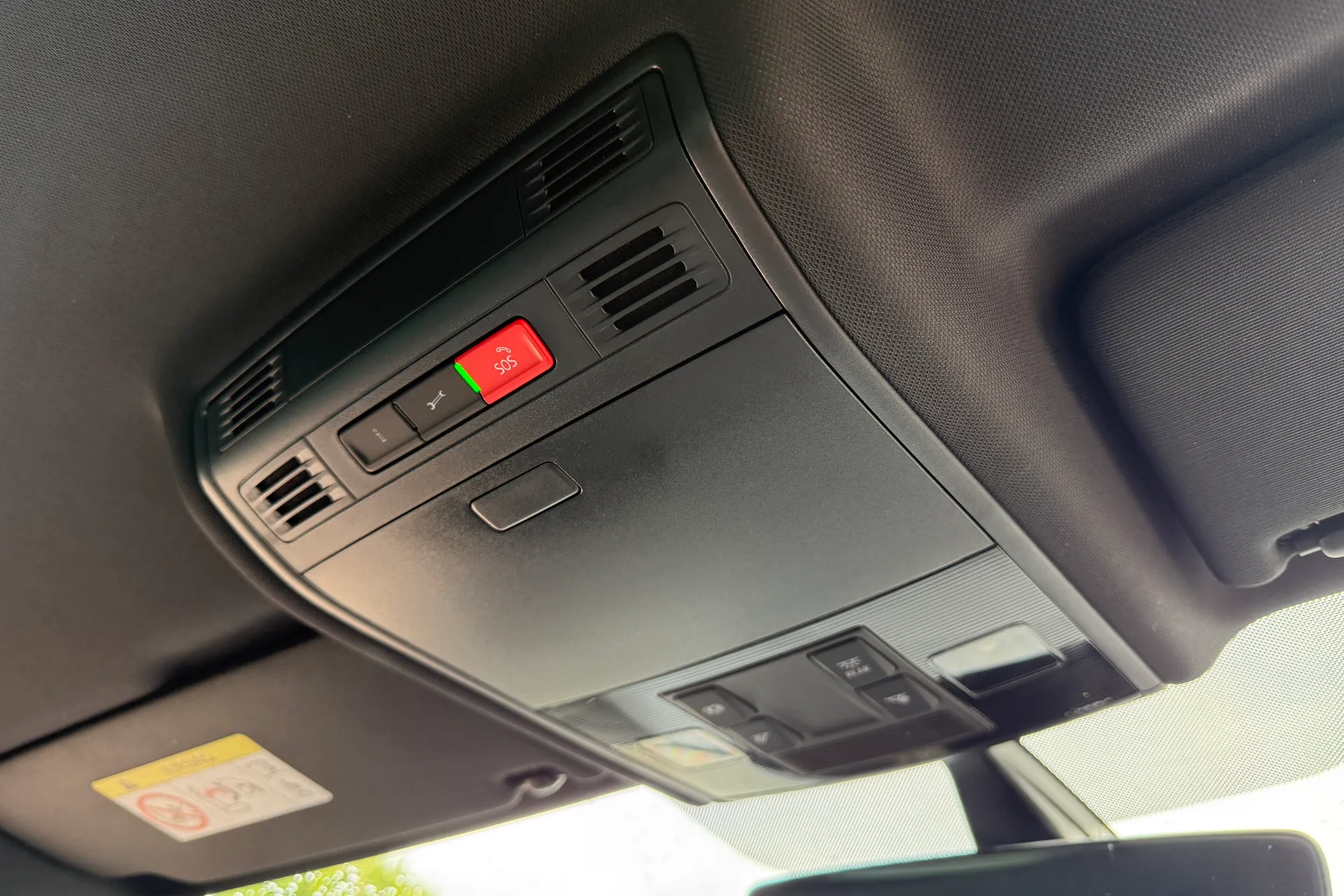 VOLKSWAGEN GOLF thumbnail image number 15
