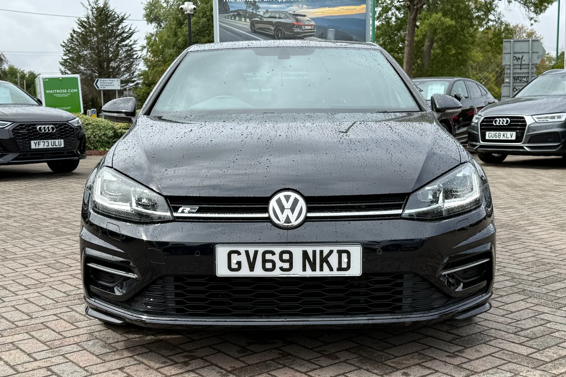 VOLKSWAGEN GOLF thumbnail image number 20
