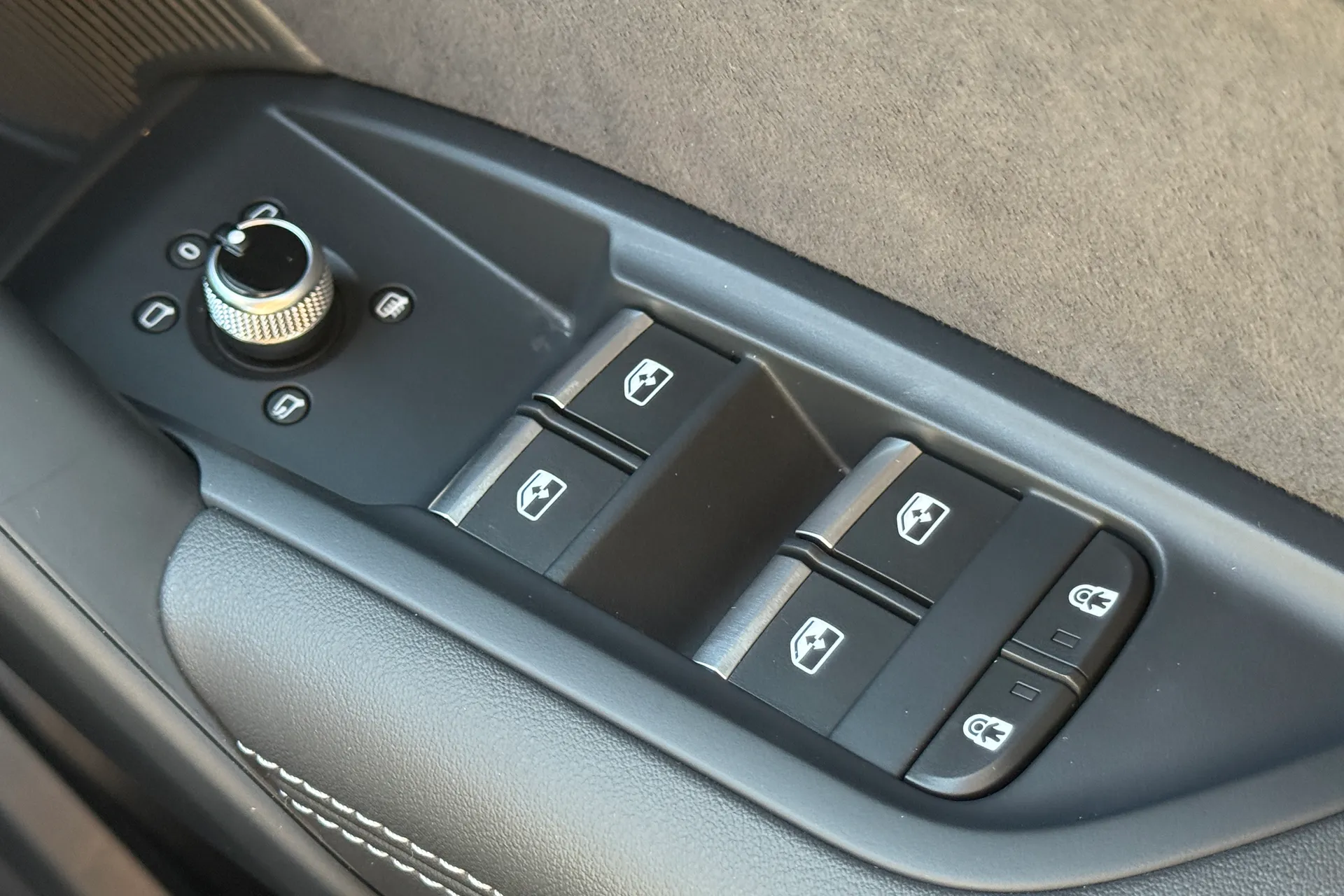 Audi Q5 thumbnail image number 29