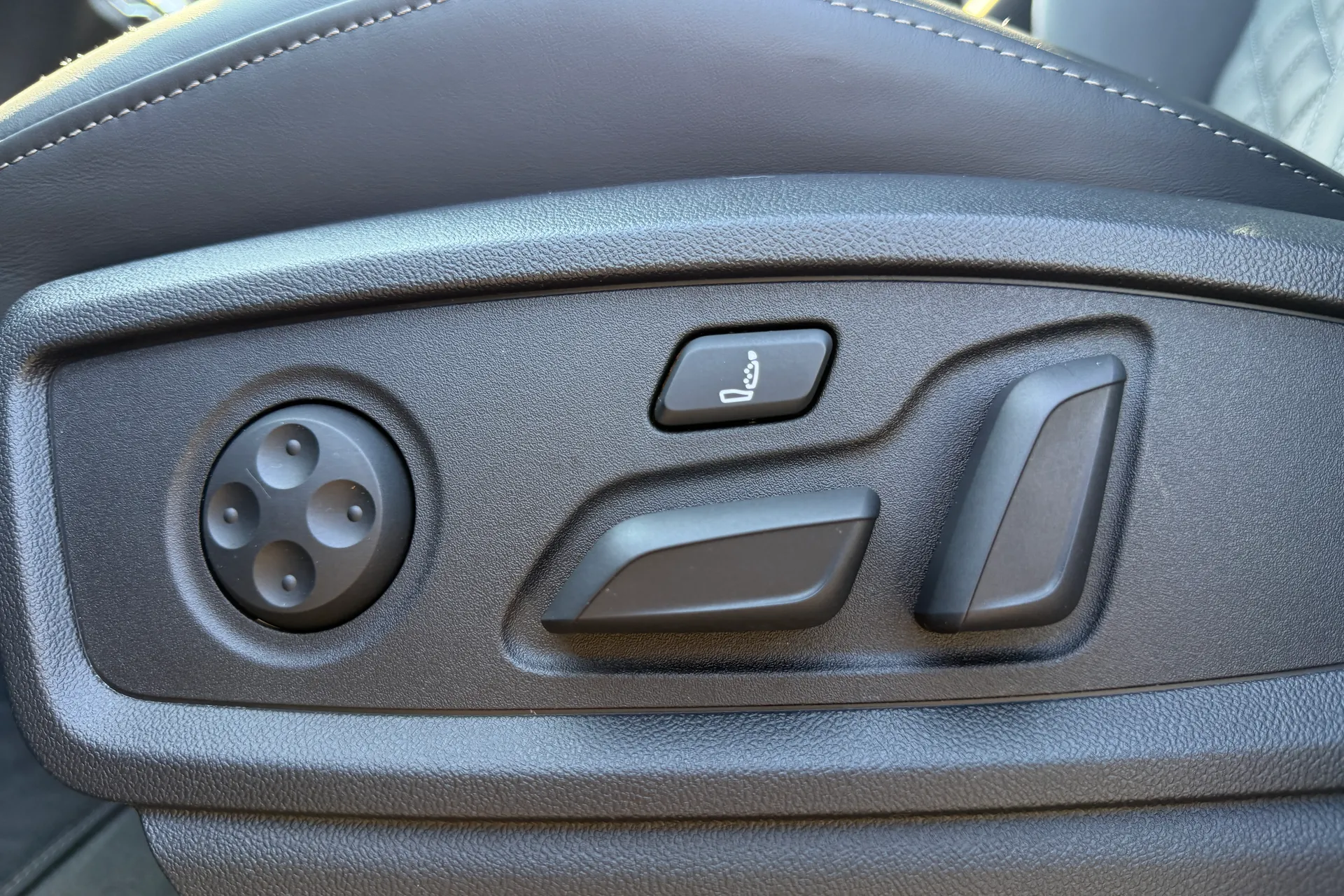 Audi Q5 thumbnail image number 26