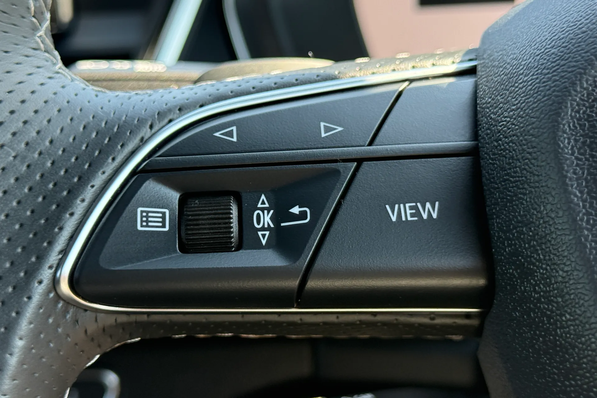 Audi Q5 thumbnail image number 31