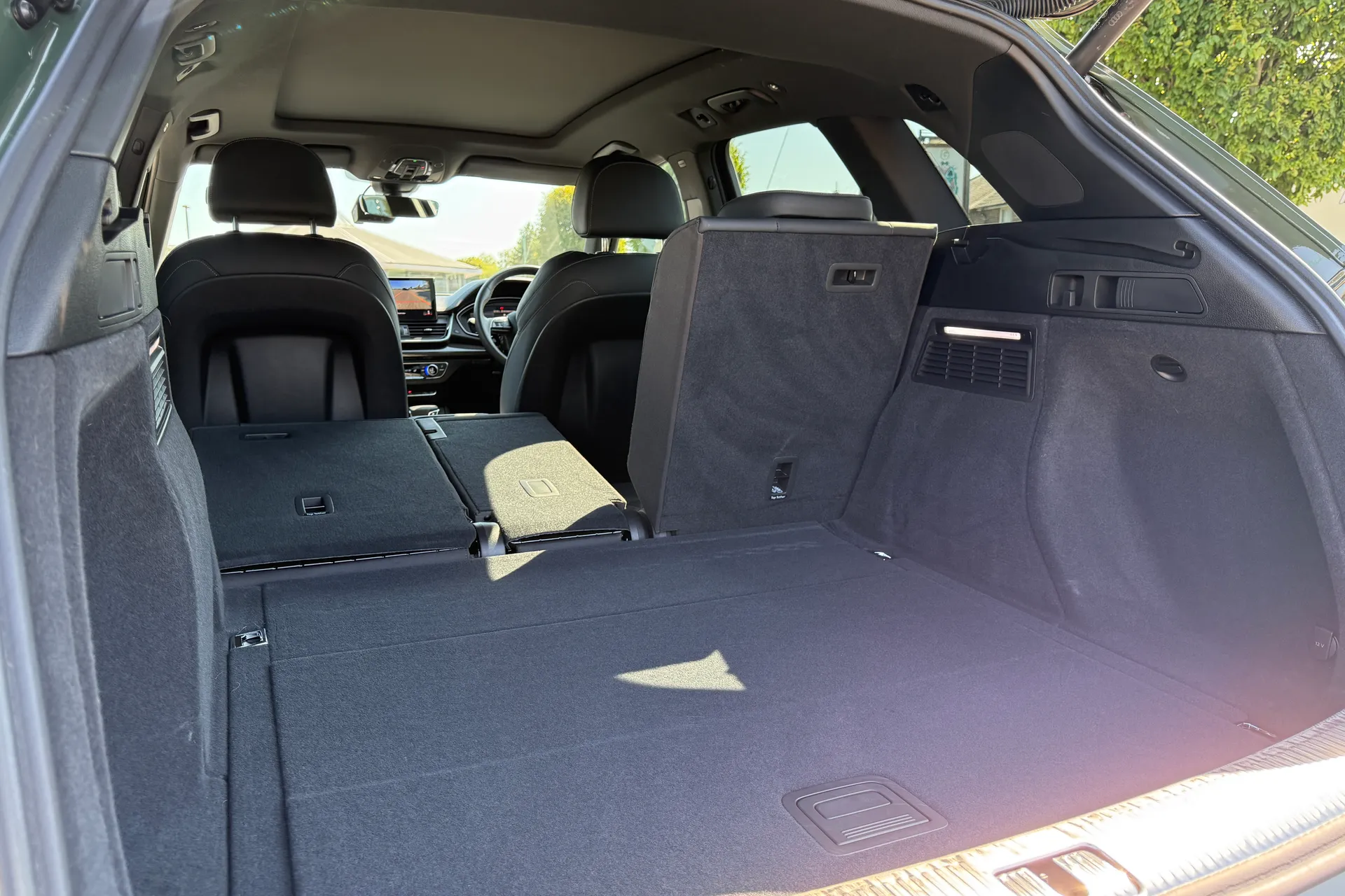 Audi Q5 thumbnail image number 50