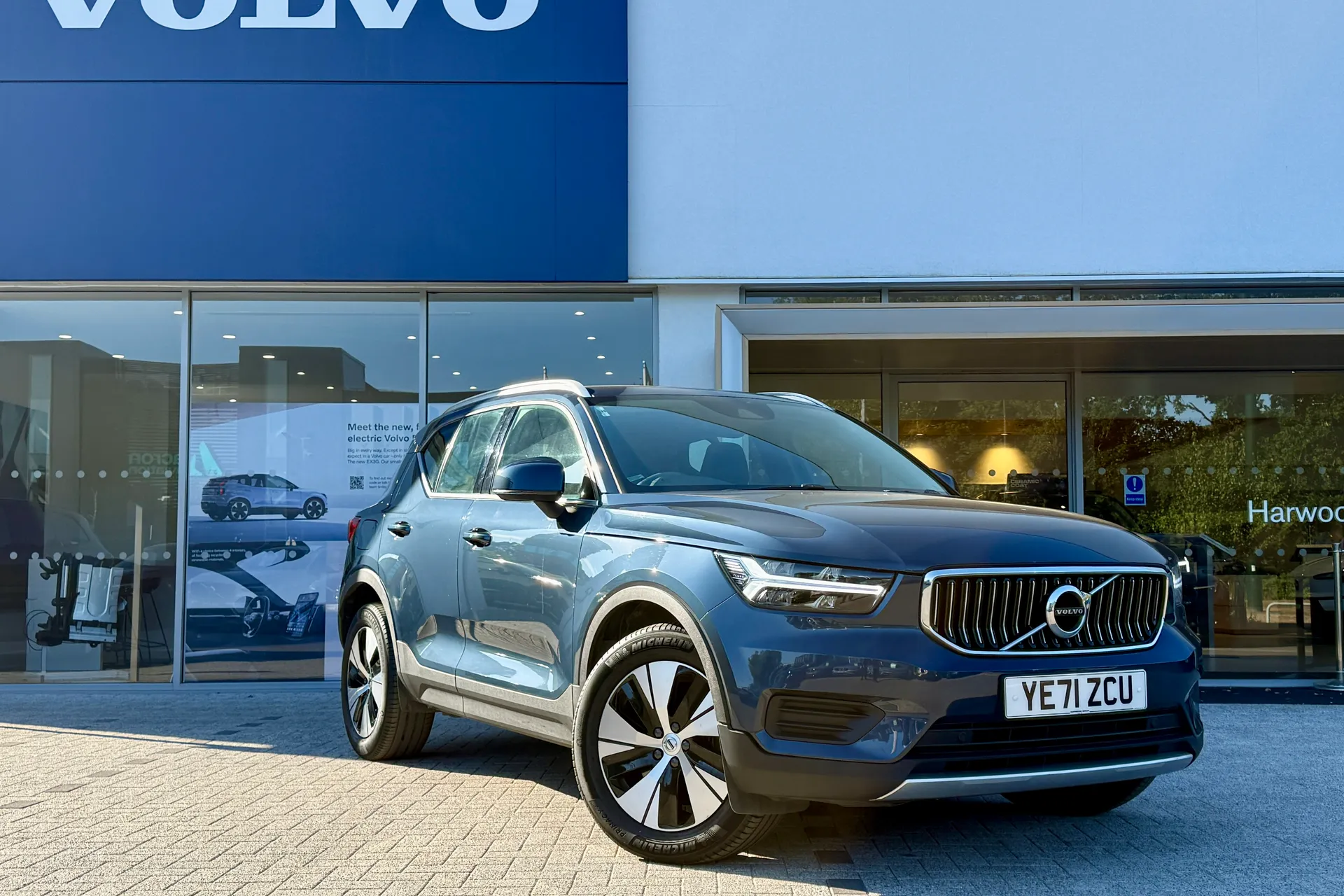 Volvo XC40 focused image