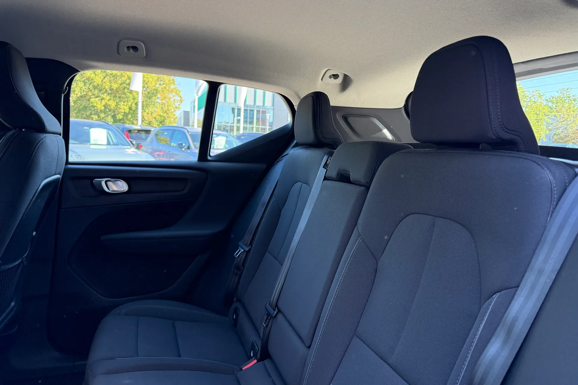 Volvo XC40 thumbnail image number 28