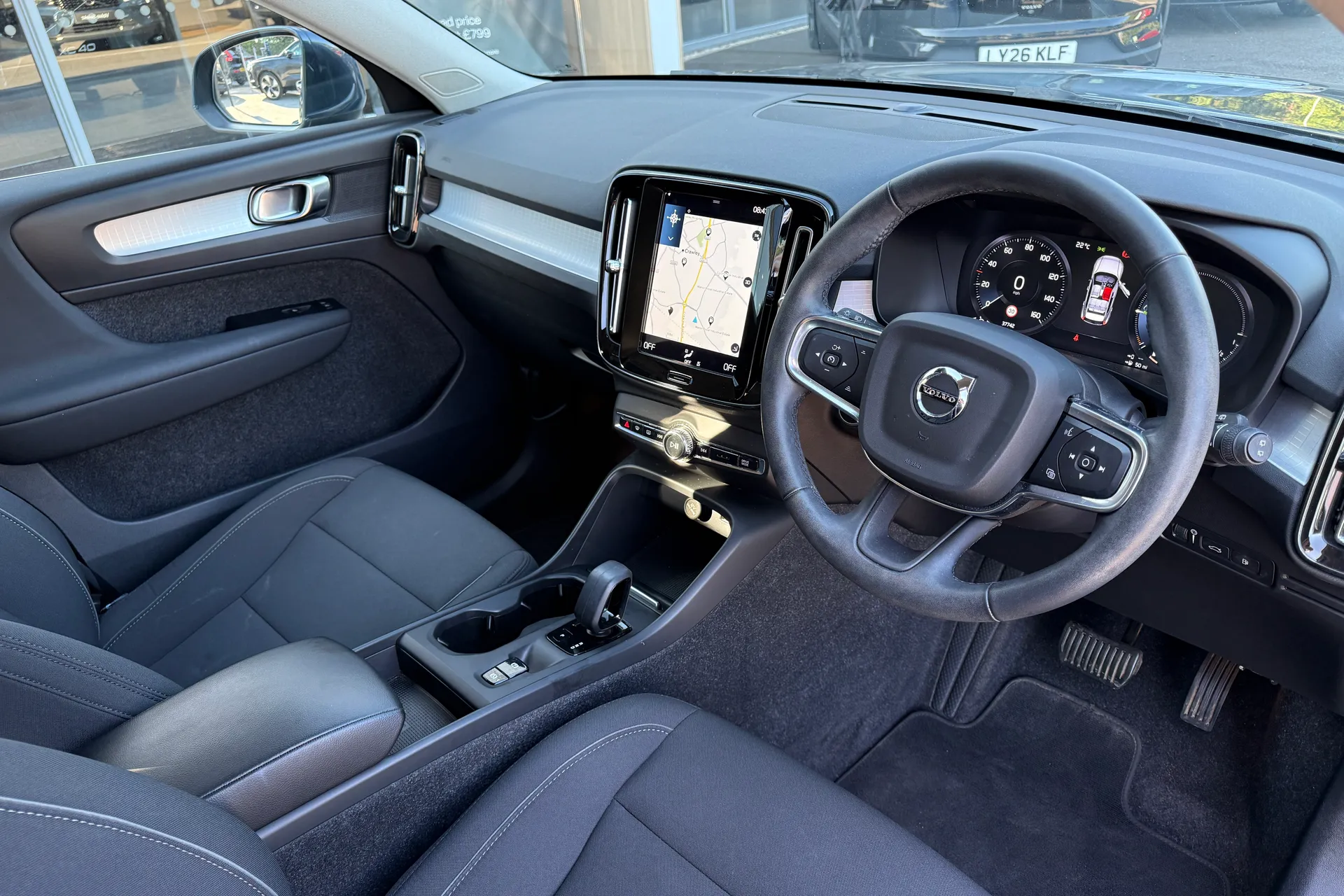 Volvo XC40 thumbnail image number 5