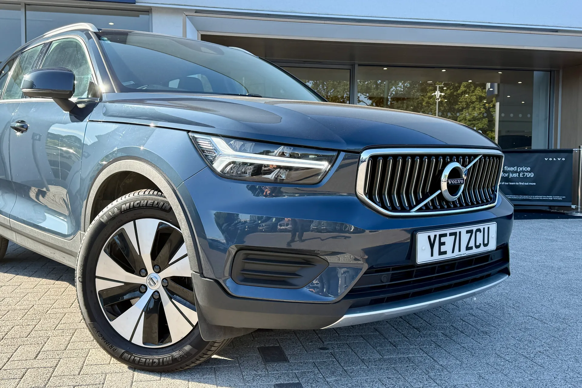 Volvo XC40 thumbnail image number 6