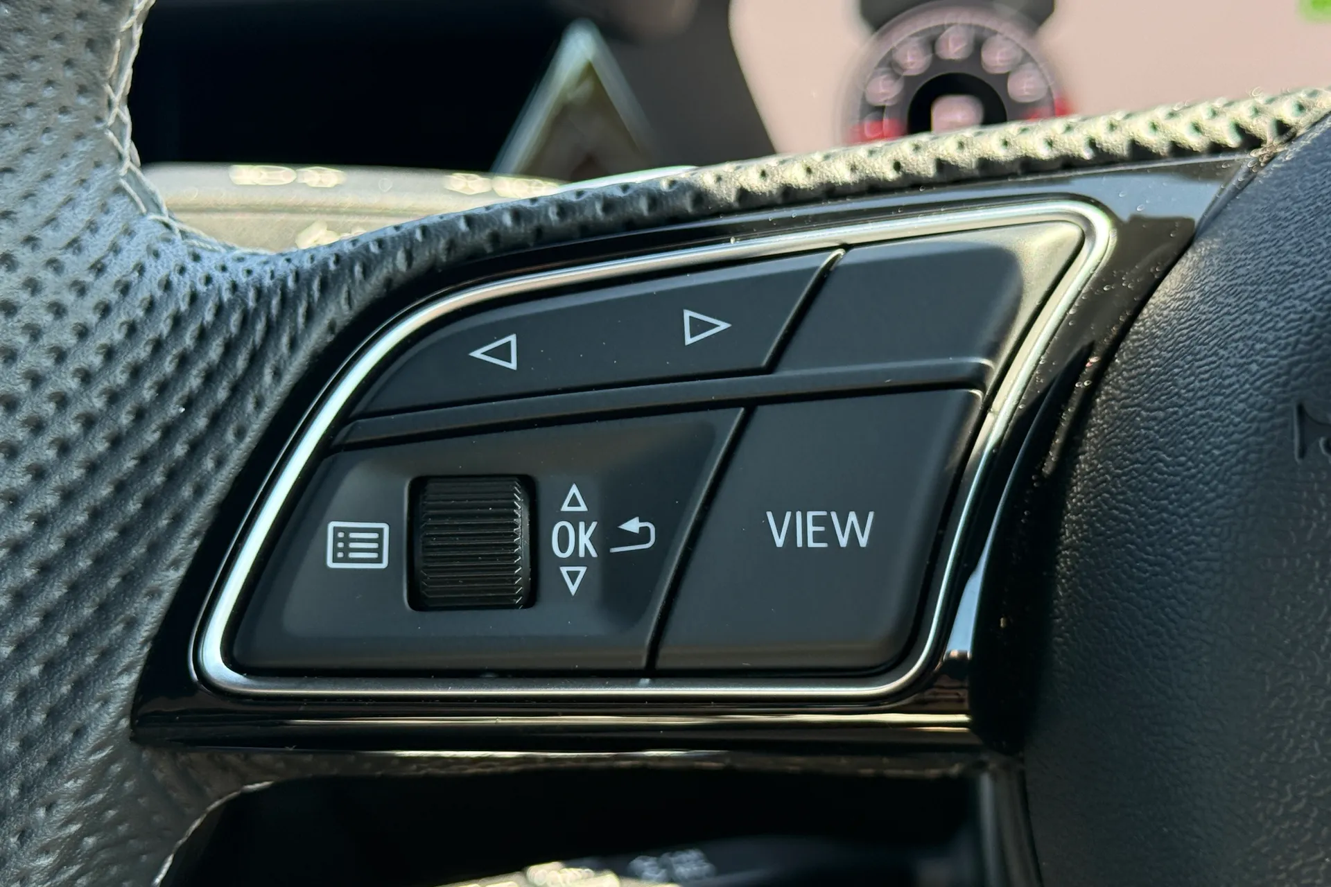 Audi A3 thumbnail image number 27