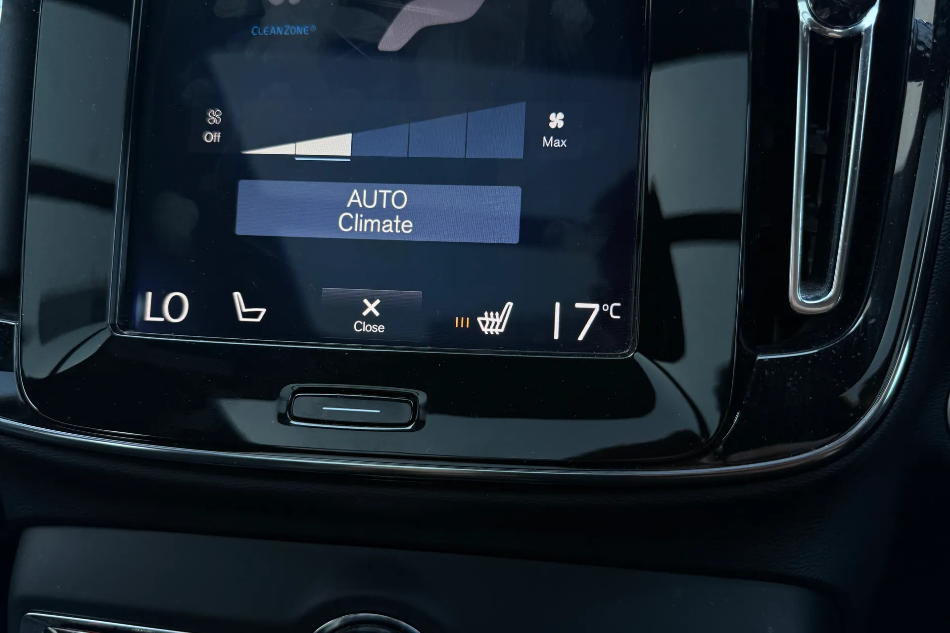Volvo XC40 thumbnail image number 39
