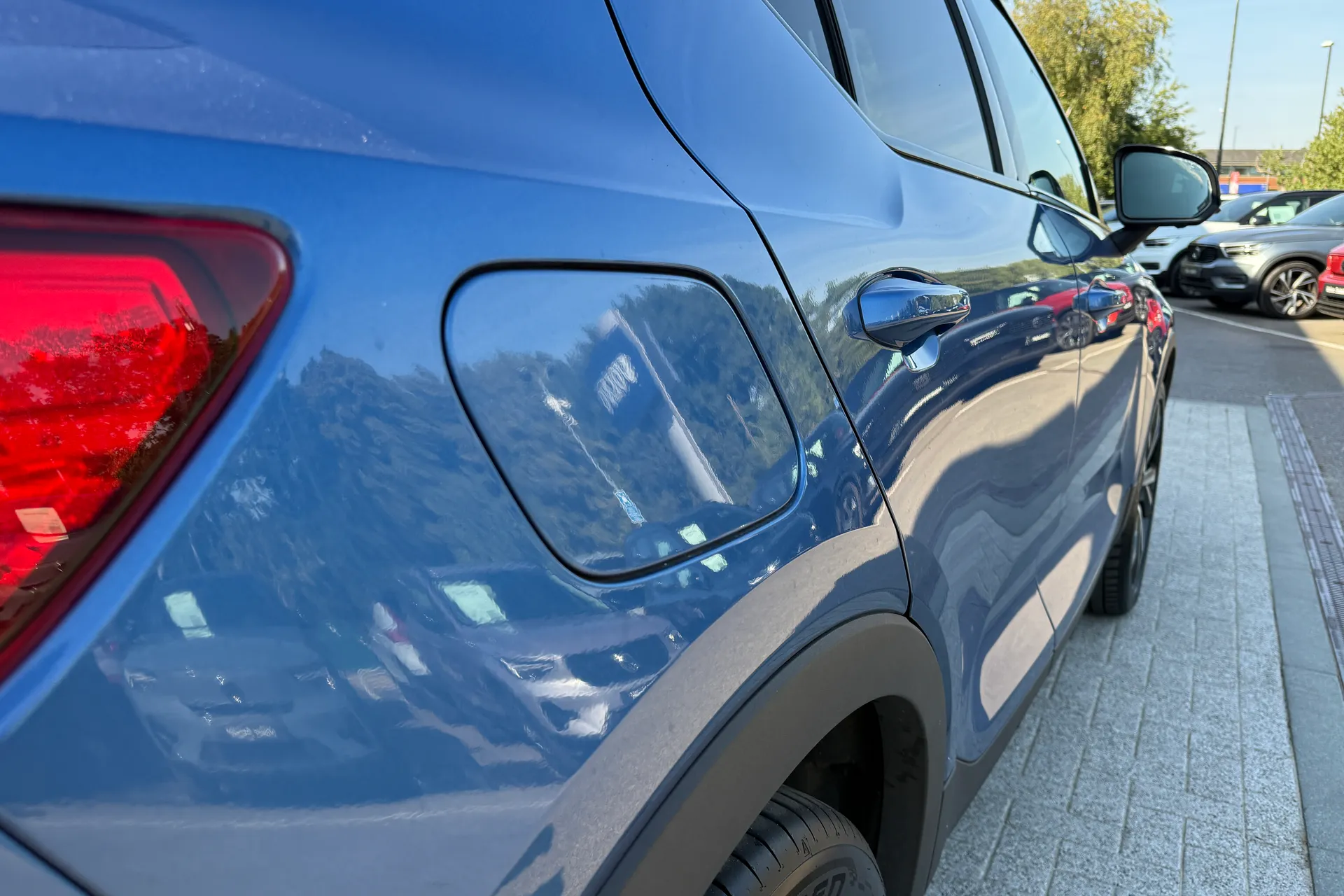 Volvo XC40 thumbnail image number 16