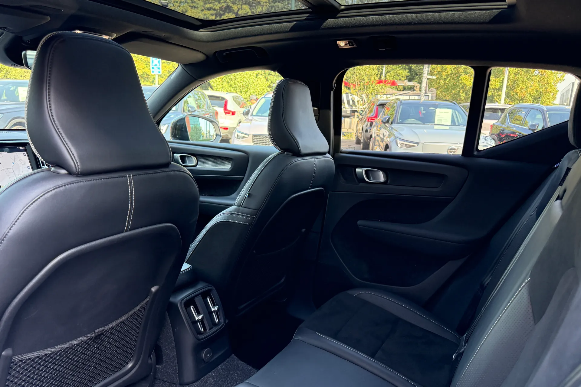 Volvo XC40 thumbnail image number 29