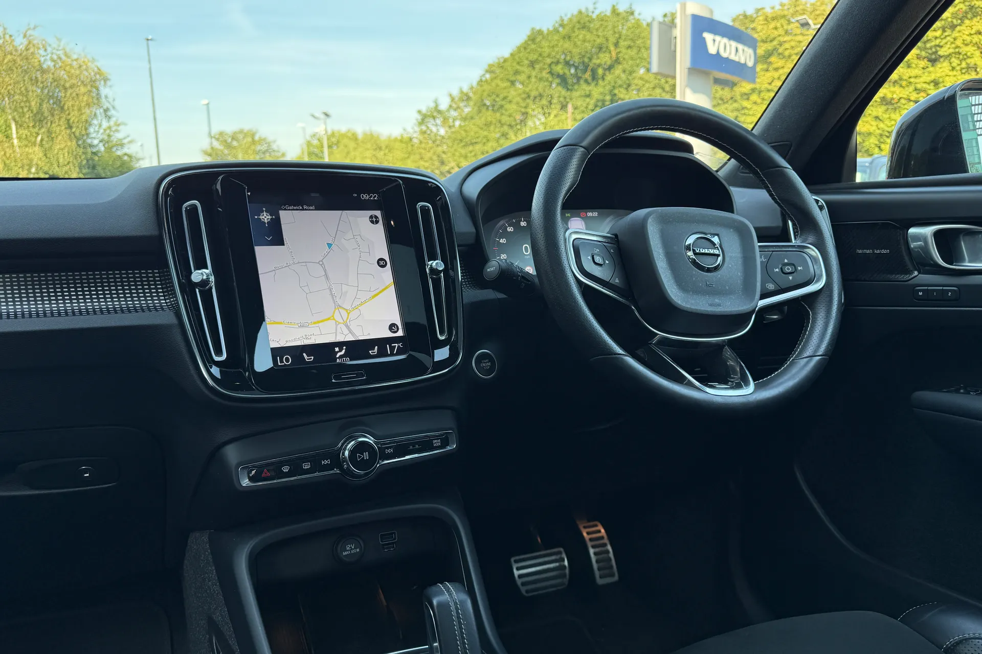Volvo XC40 thumbnail image number 34