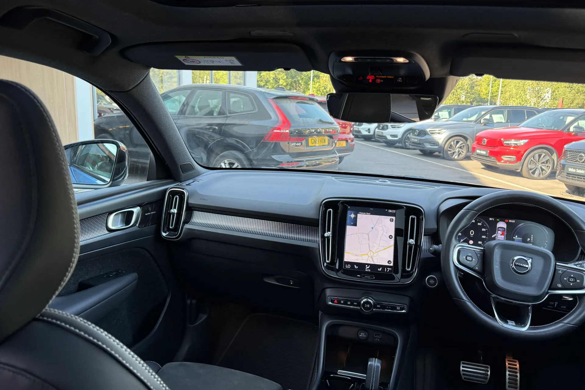 Volvo XC40 thumbnail image number 31